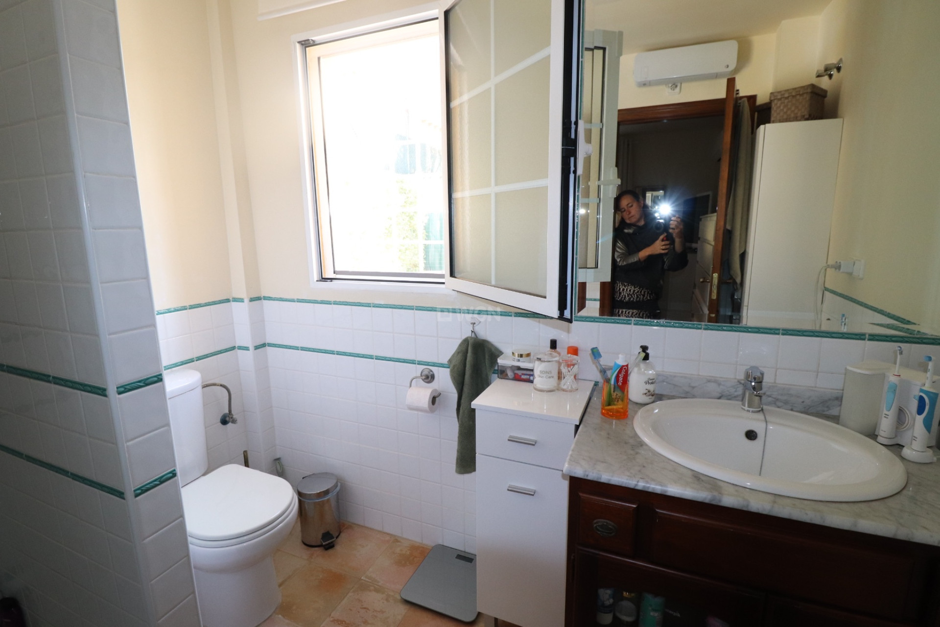 Reventa - Villa - Fortuna - Inland