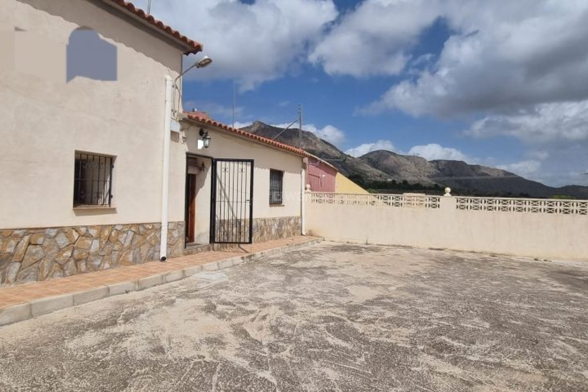 Reventa - Villa - Hondón de las Nieves - Inland