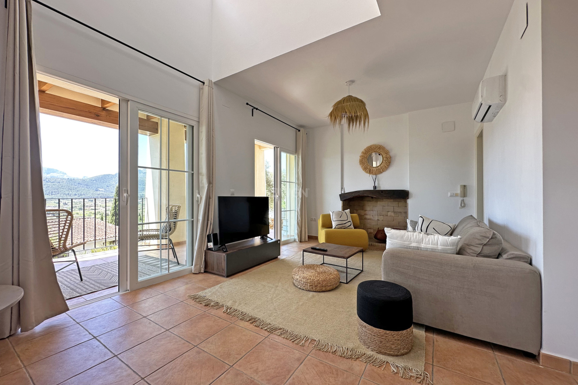 Reventa - Villa - Jalón - Inland