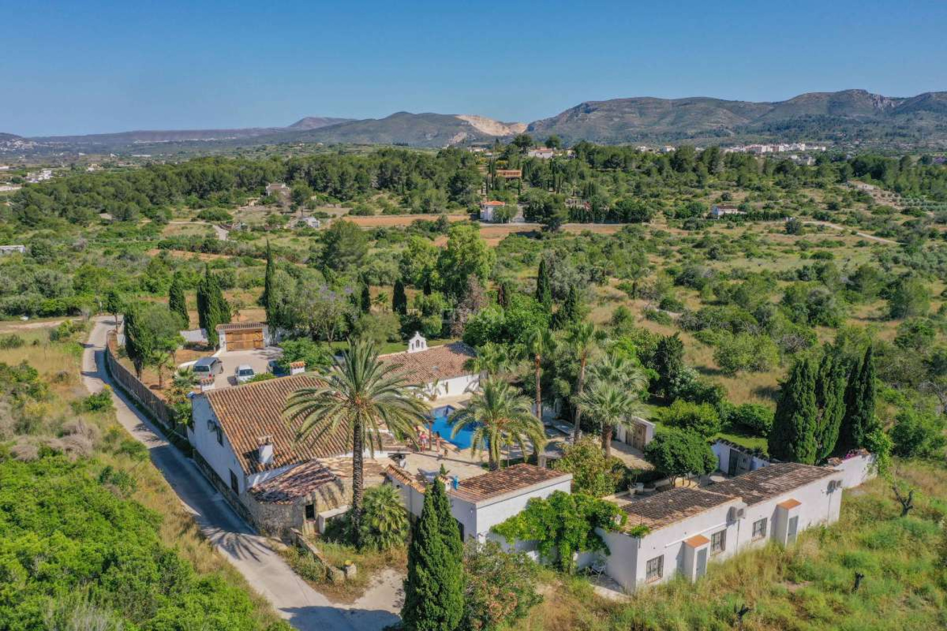 Reventa - Villa - Jesus Pobre - Inland