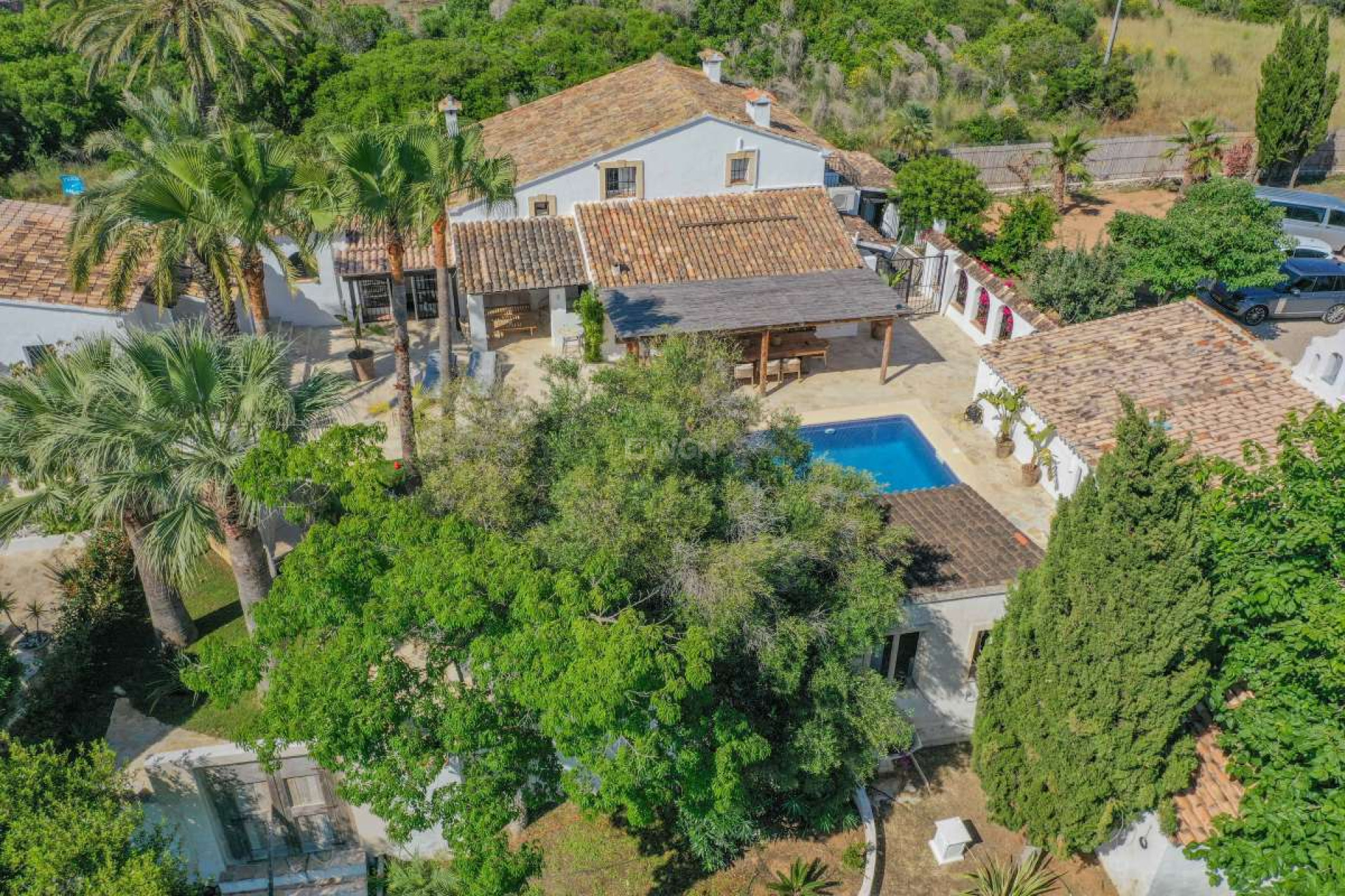 Reventa - Villa - Jesus Pobre - Inland