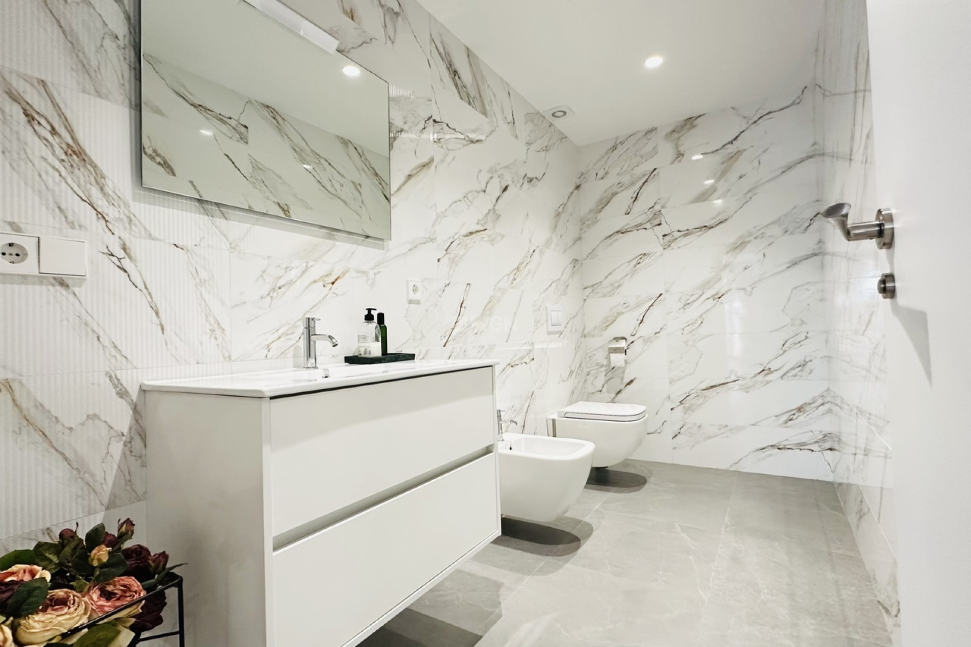 Reventa - Villa - Las Colinas Golf - Costa Blanca