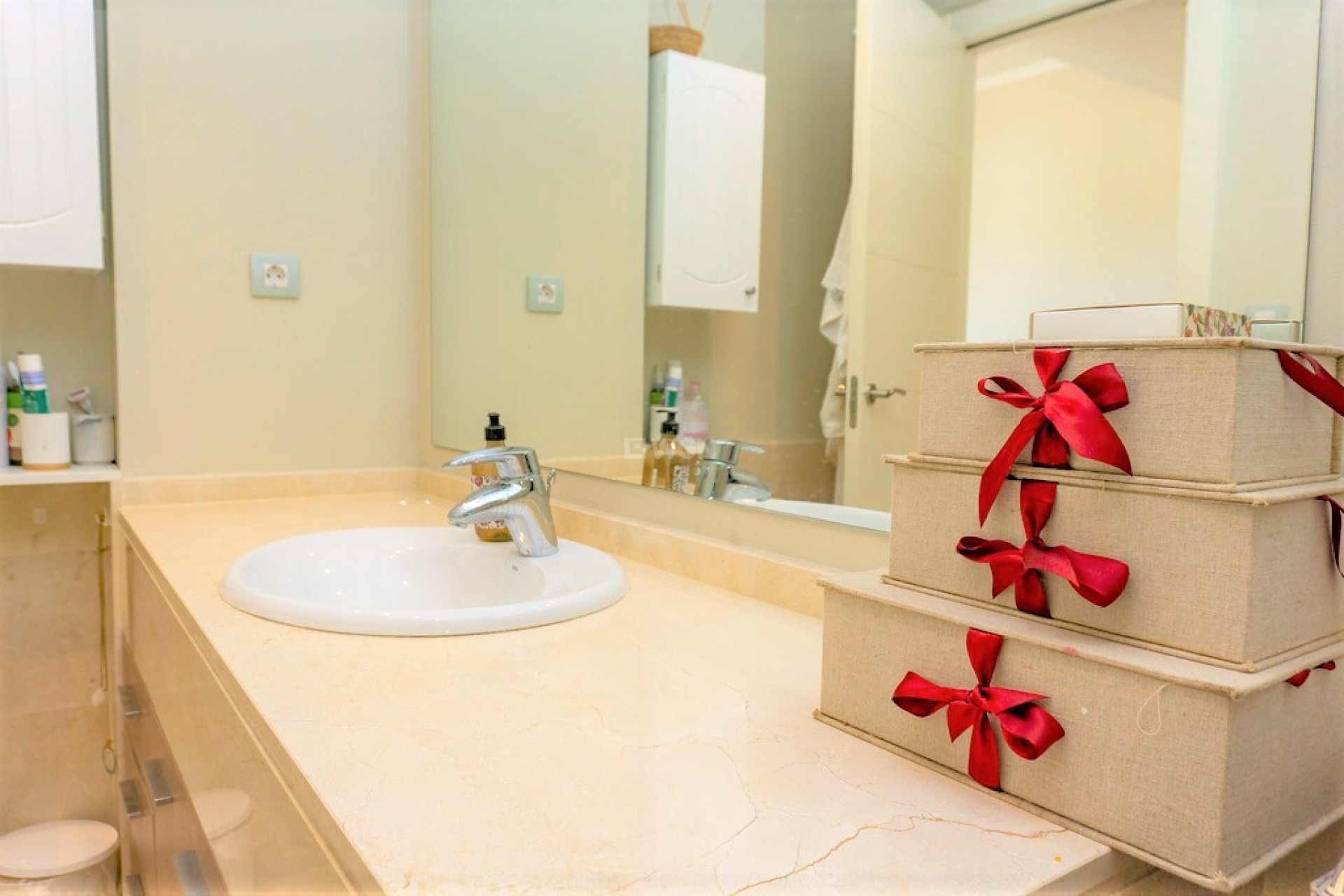 Reventa - Villa - Las Colinas Golf - Inland