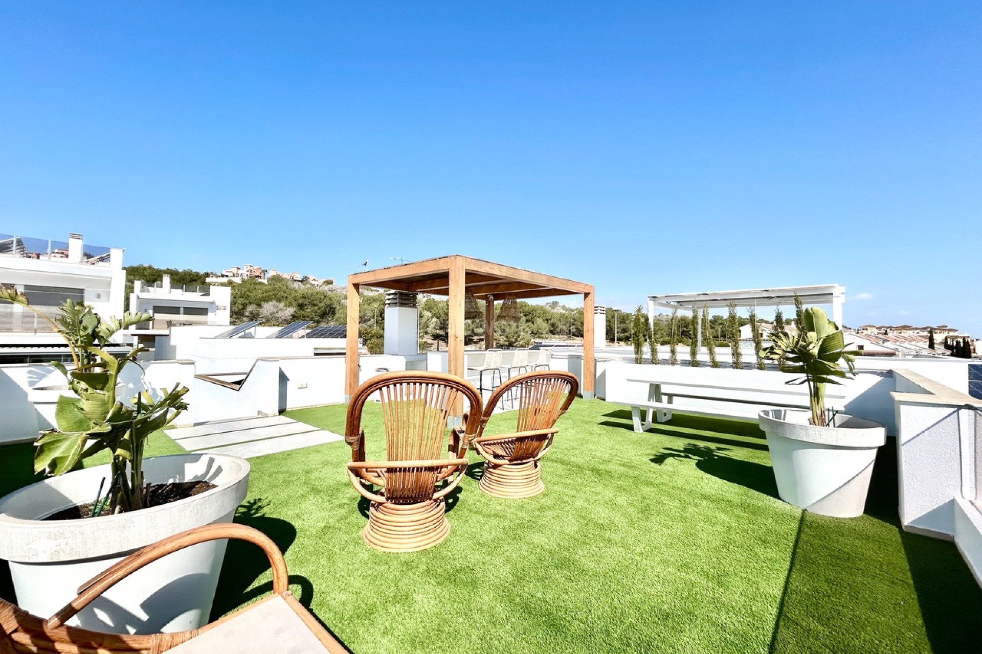 Reventa - Villa - Las Filipinas - Inland