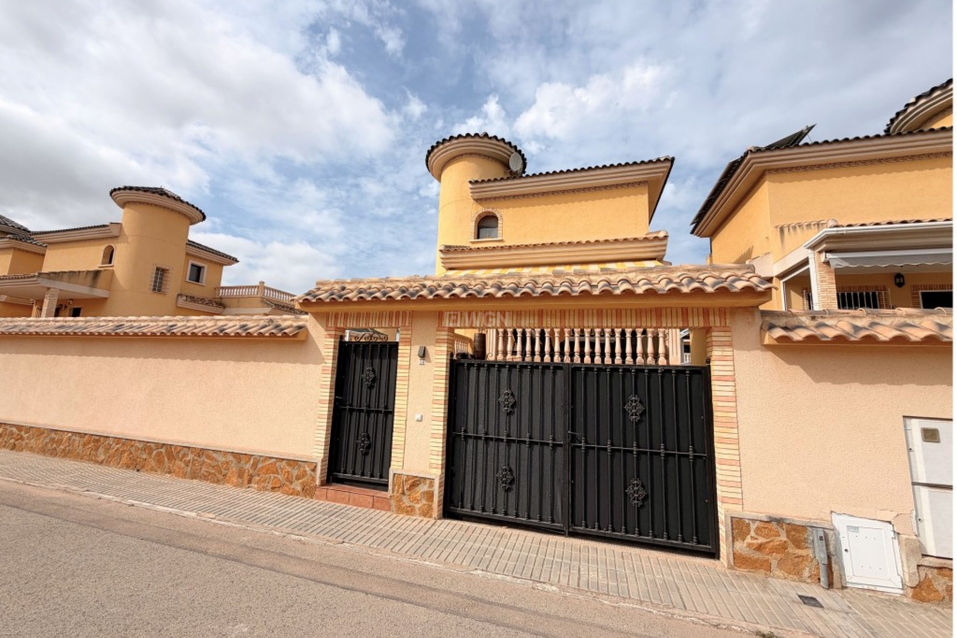 Reventa - Villa - Lo Crispin - Inland
