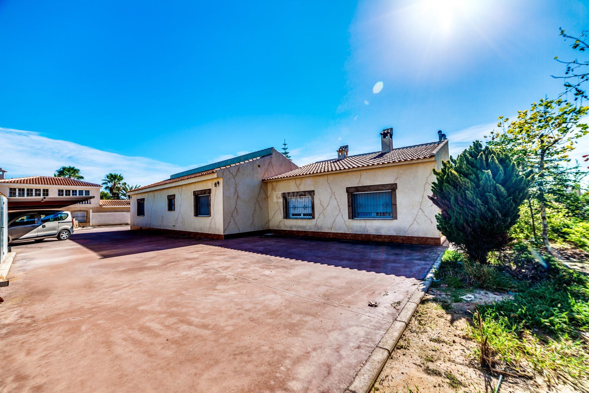 Reventa - Villa - Los Montesinos - Montesinos  Los