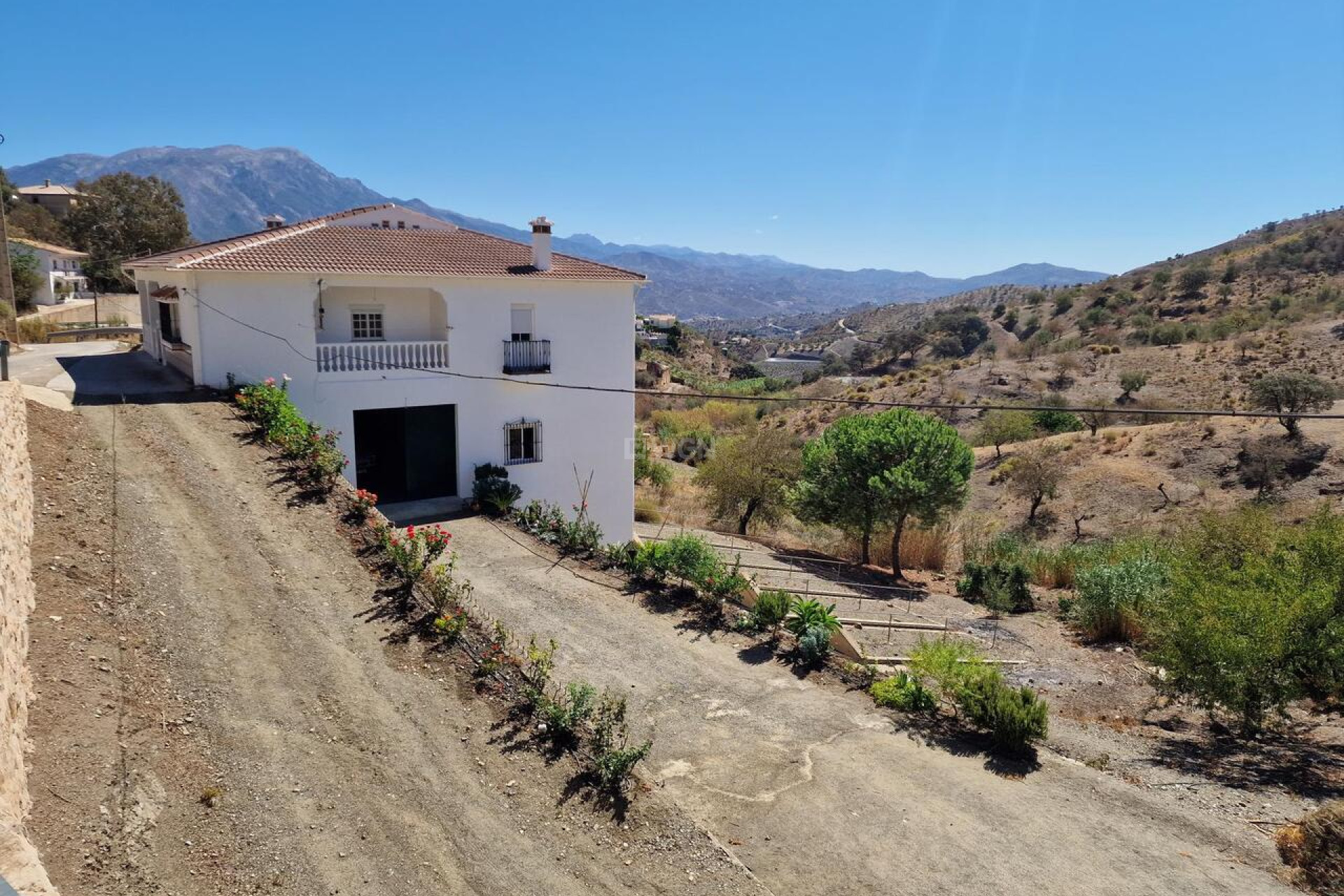 Reventa - Villa - Los Romanes - Inland