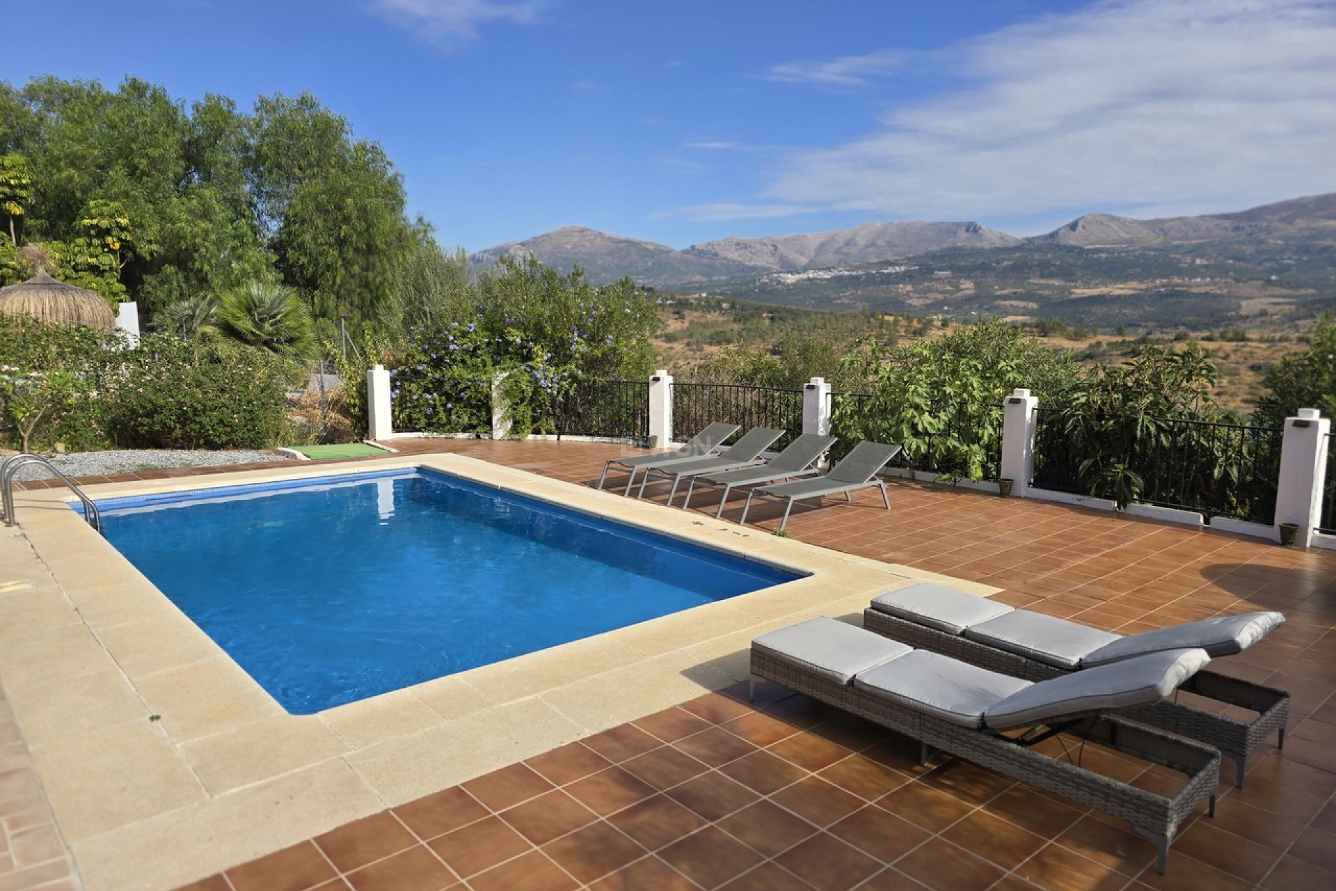 Reventa - Villa - Los Romanes - Inland