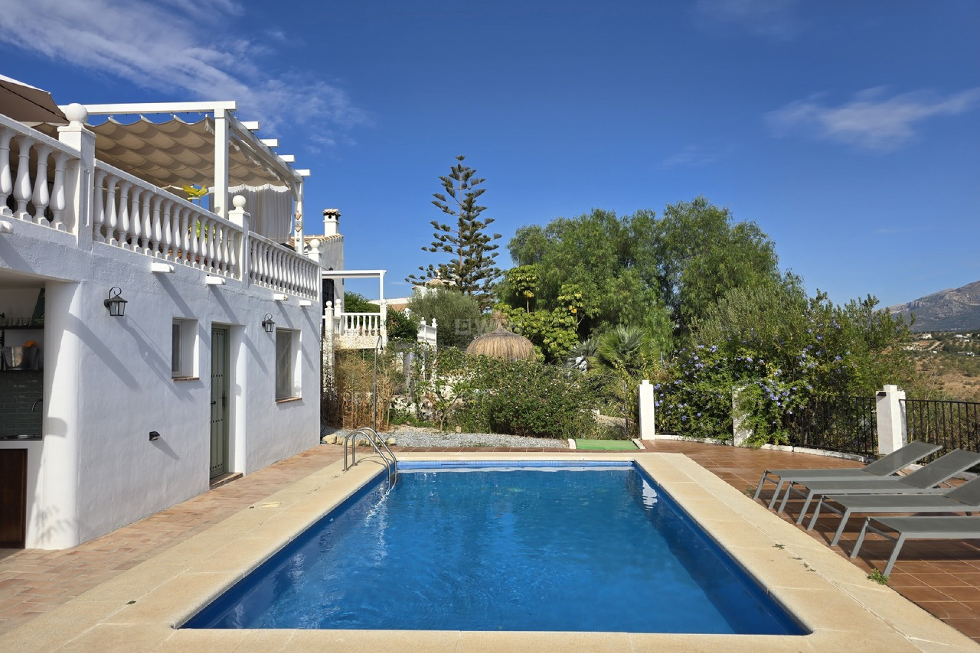 Reventa - Villa - Los Romanes - Inland