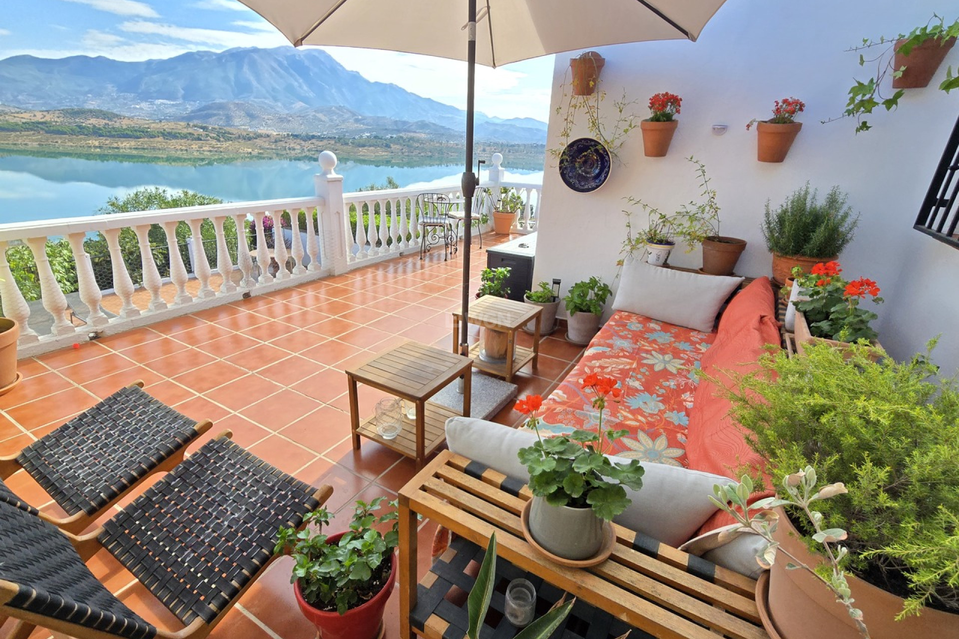 Reventa - Villa - Los Romanes - Inland