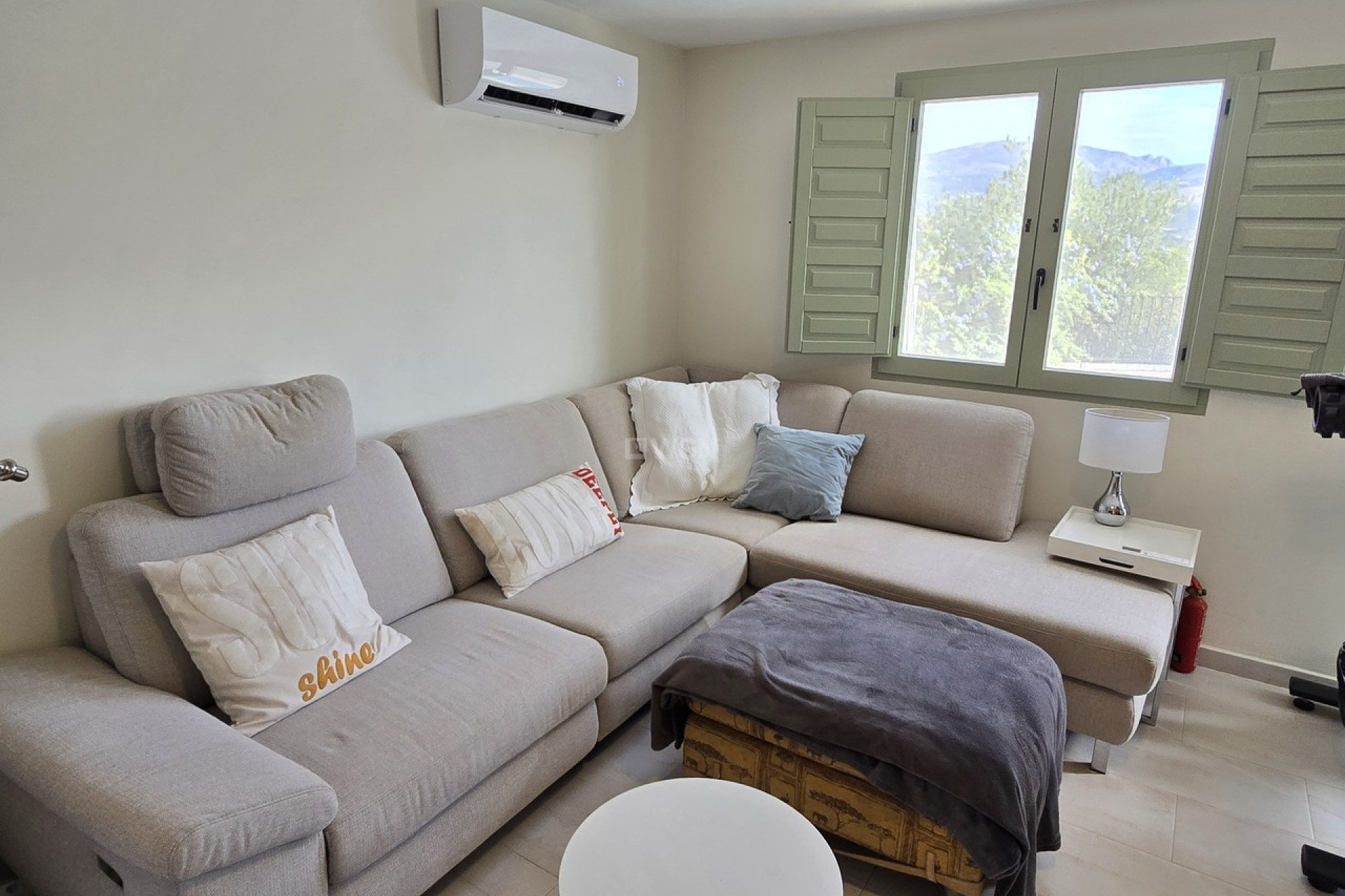 Reventa - Villa - Los Romanes - Inland