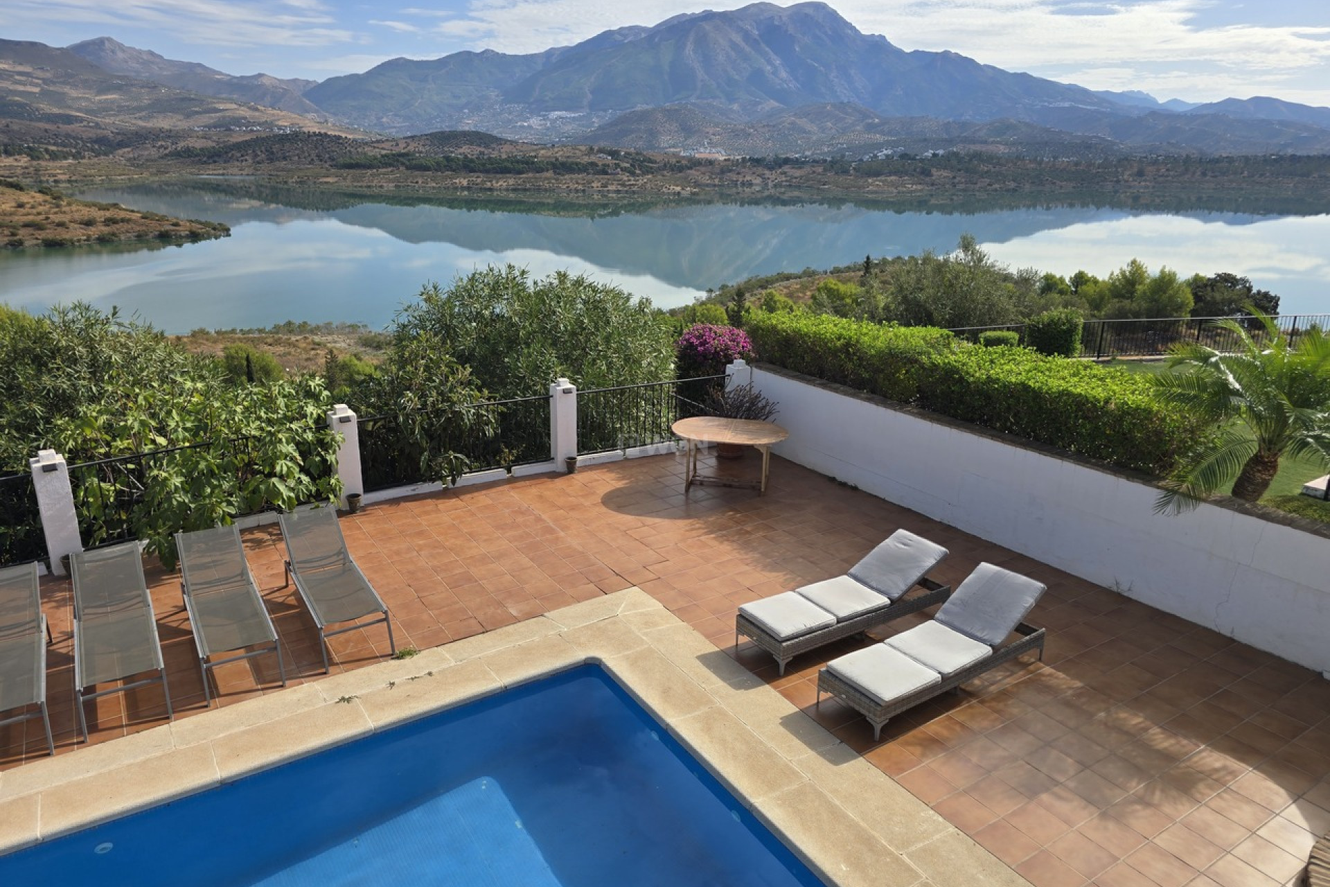 Reventa - Villa - Los Romanes - Inland