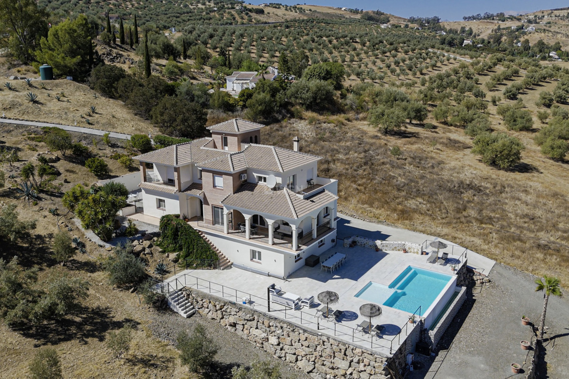 Reventa - Villa - Los Romanes - Inland