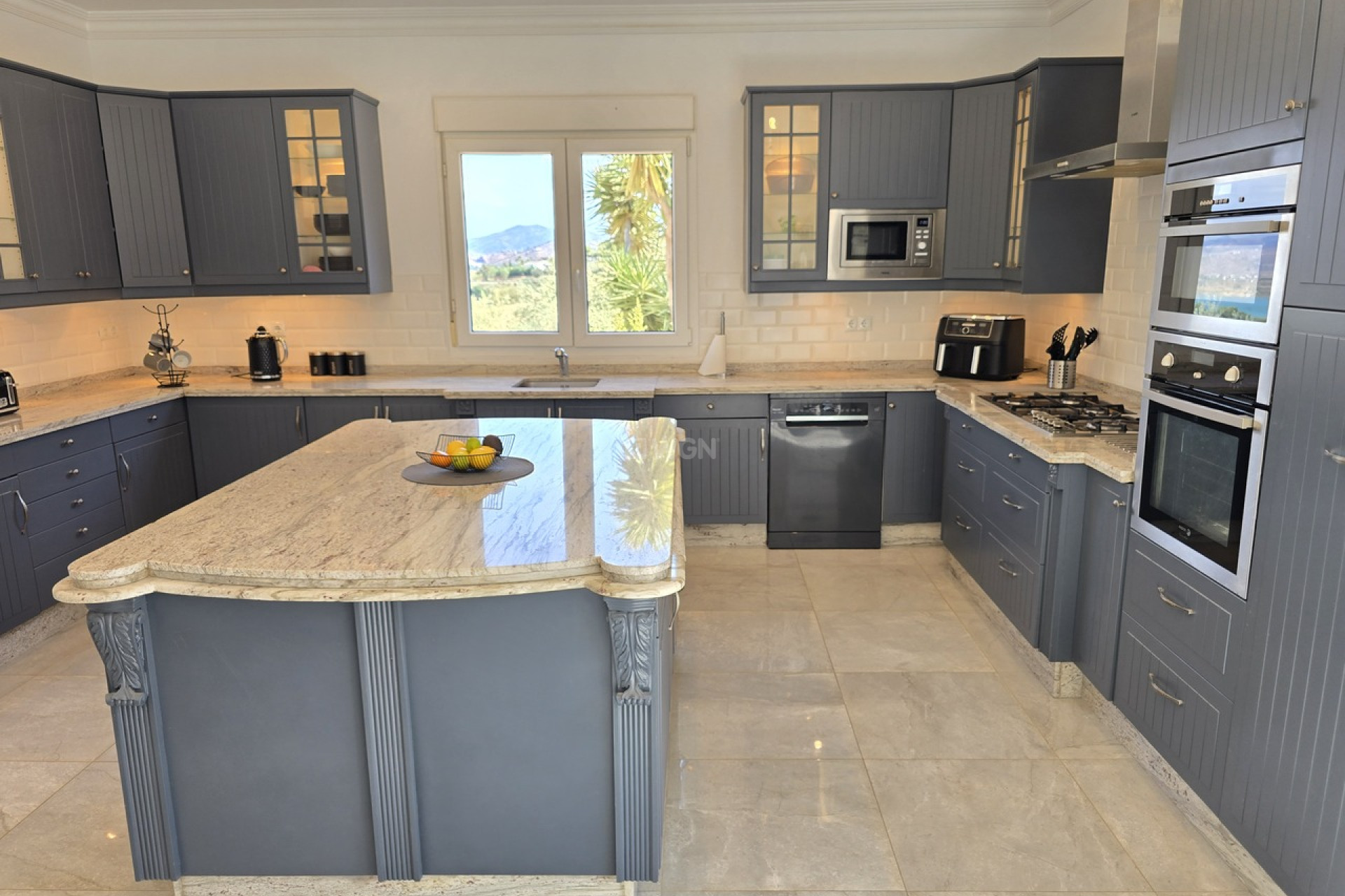 Reventa - Villa - Los Romanes - Inland