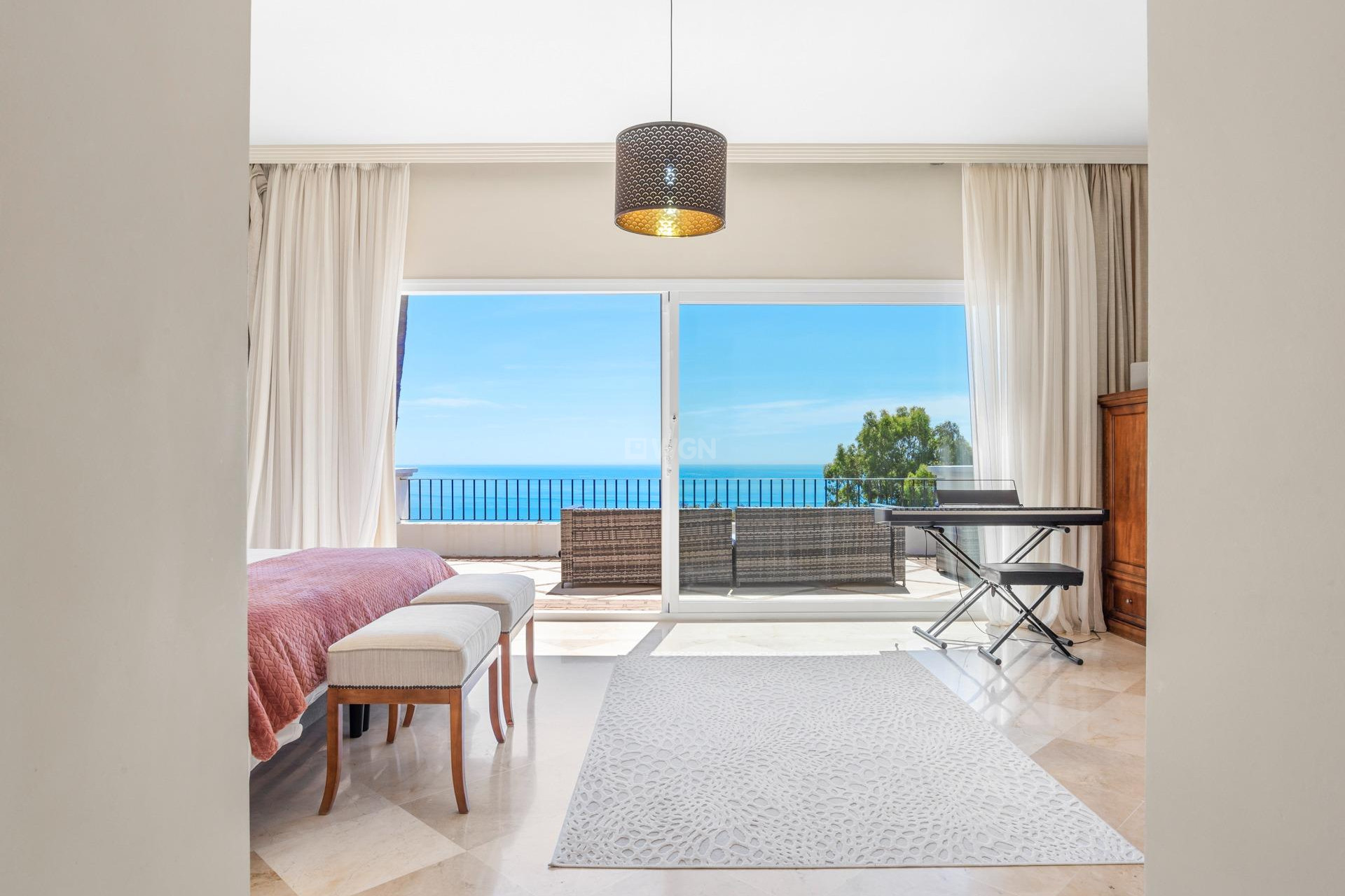 Reventa - Villa - Manilva - Bahia De Las Rocas