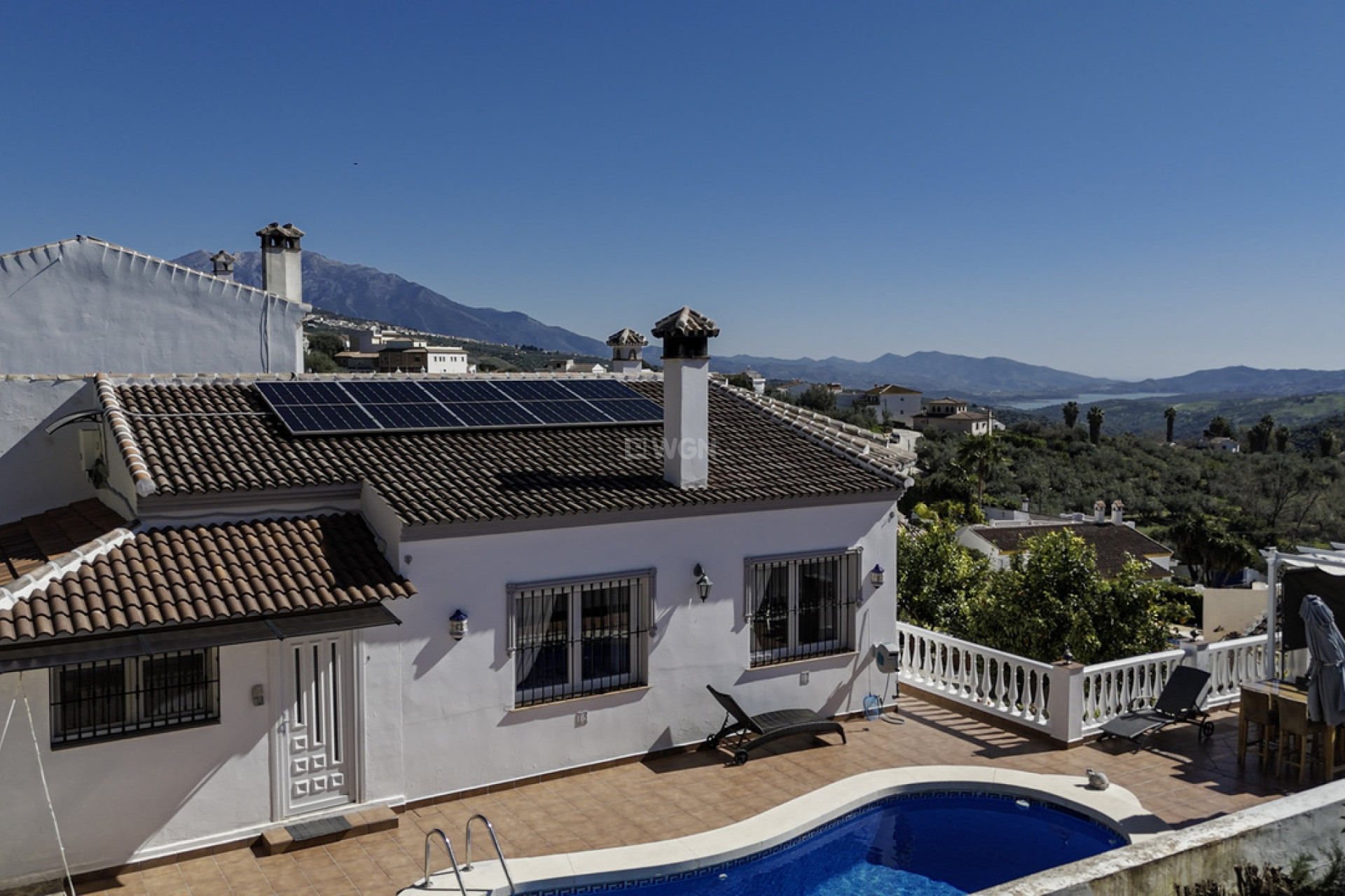 Reventa - Villa - Mondrón - Inland