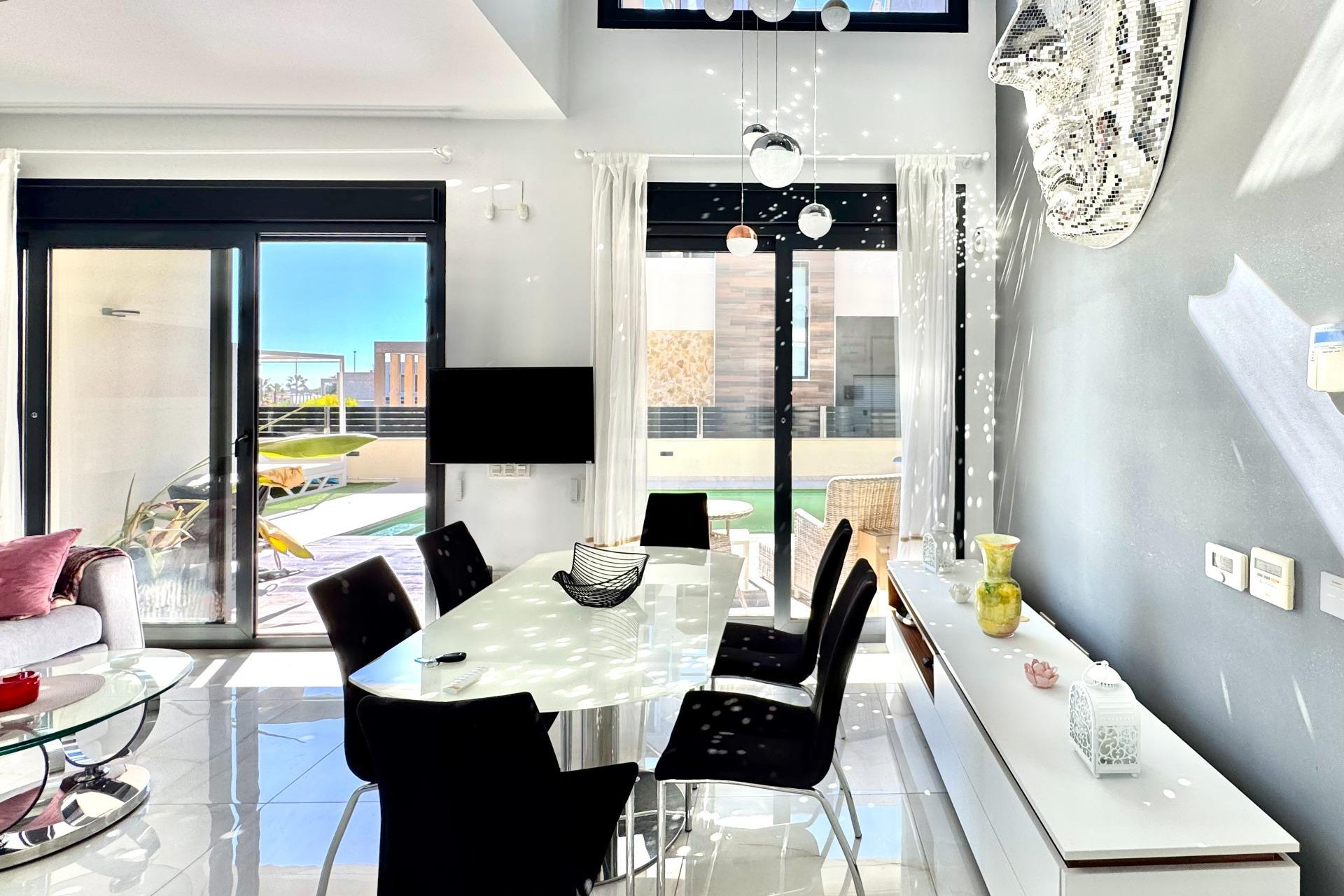 Reventa - Villa - Orihuela Costa - Lomas de Cabo Roig