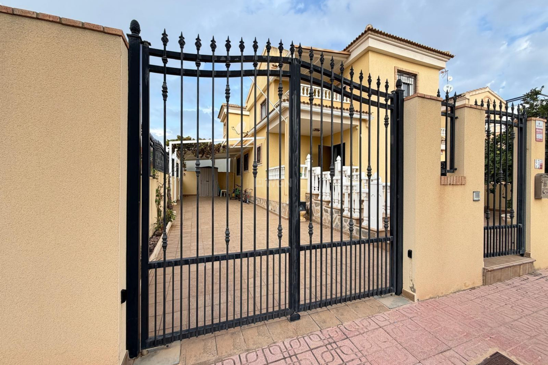 Reventa - Villa - Orihuela Costa - Lomas De Don Juan