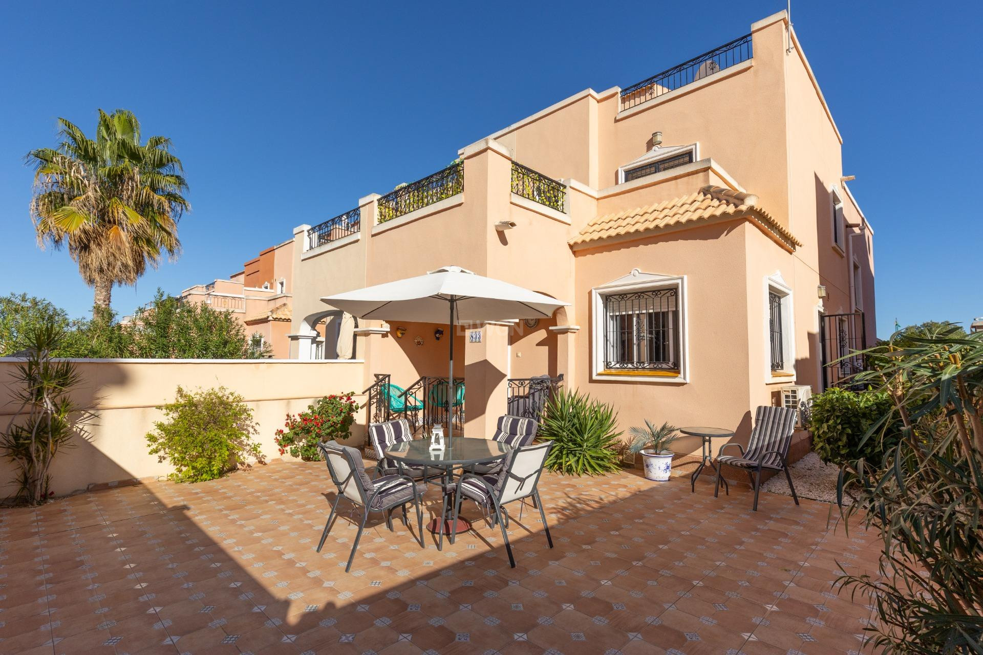 Reventa - Villa - Orihuela Costa - PAU 8