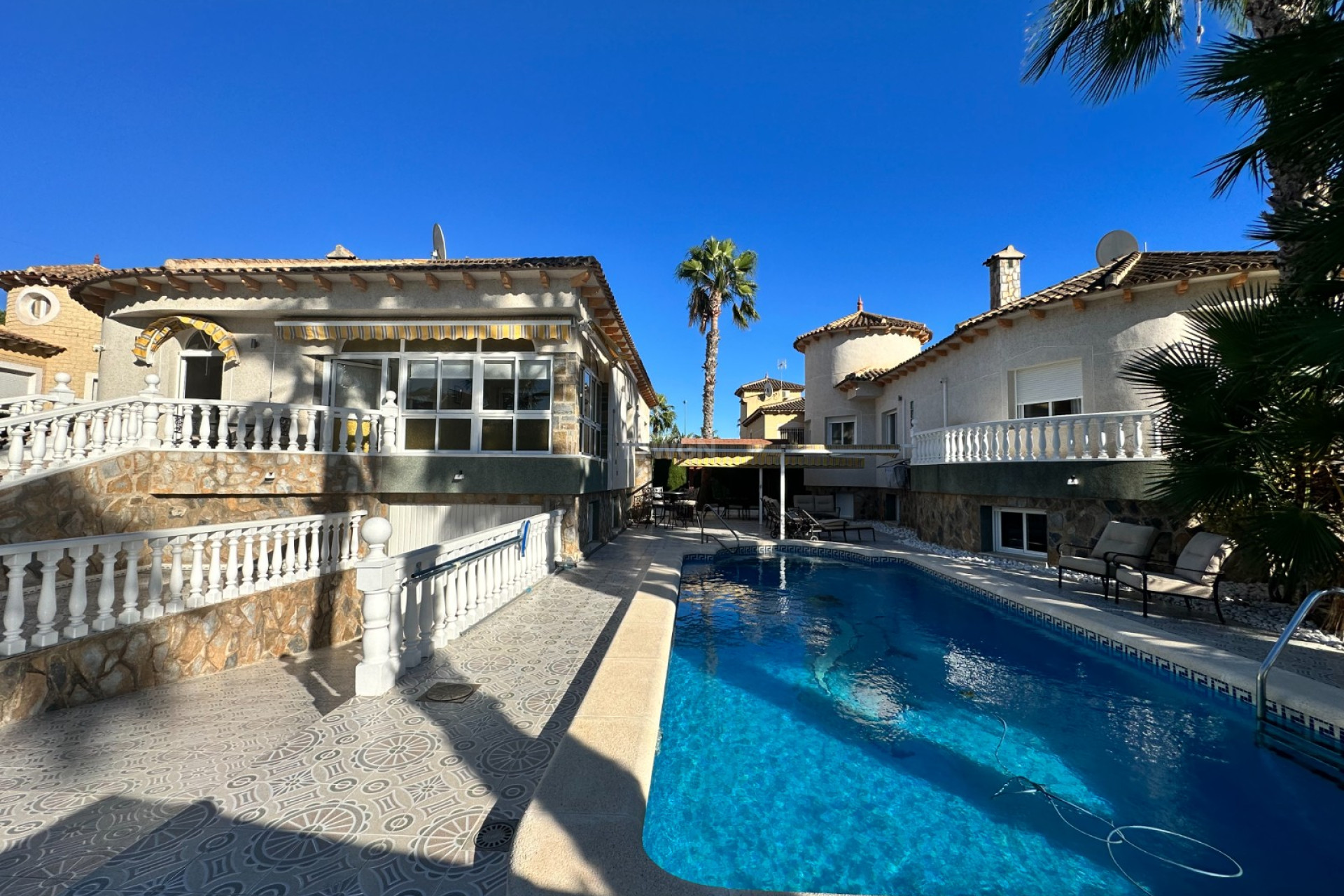 Reventa - Villa - Orihuela - Inland