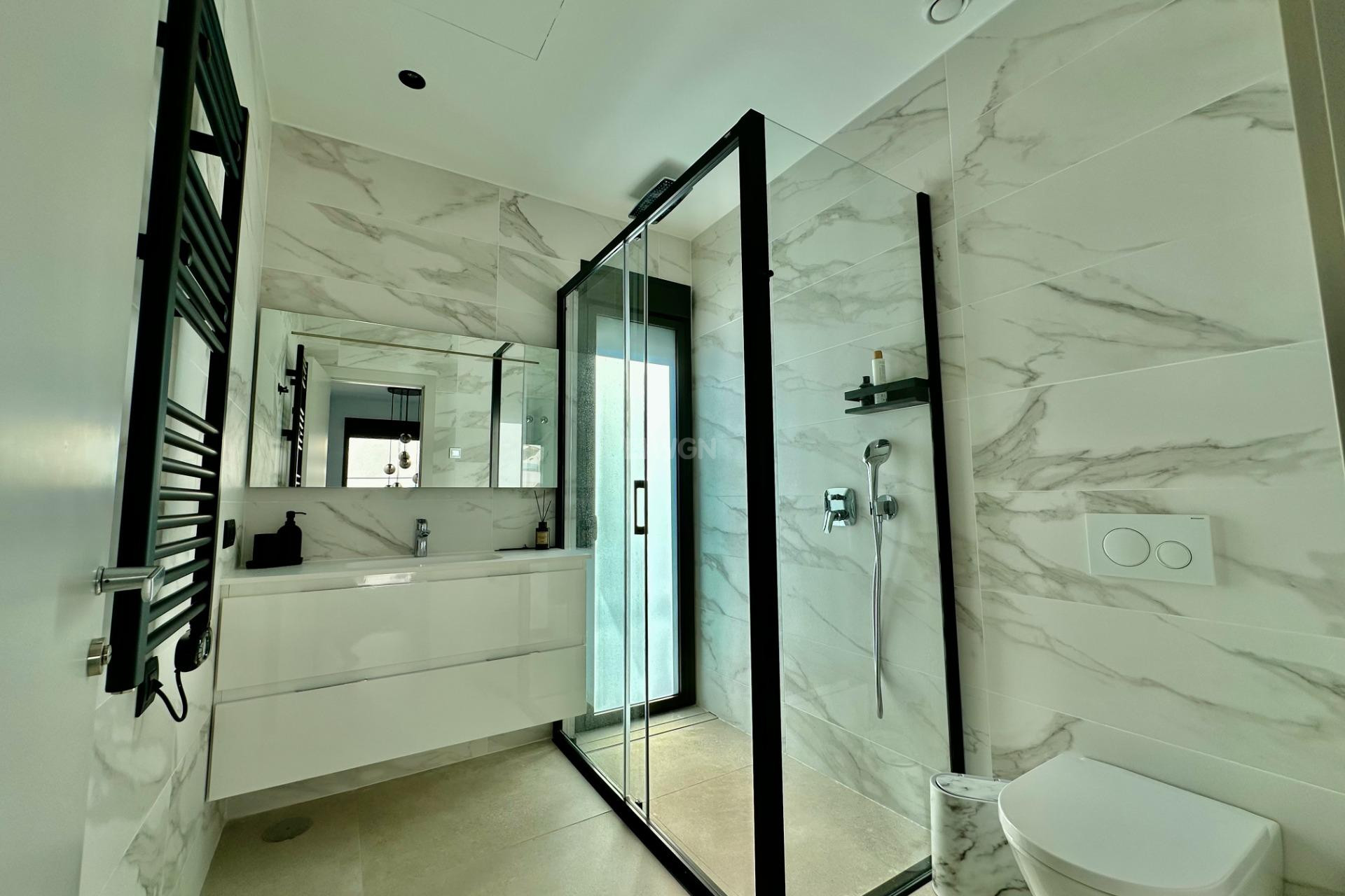 Reventa - Villa - Orihuela - Las Colinas Golf