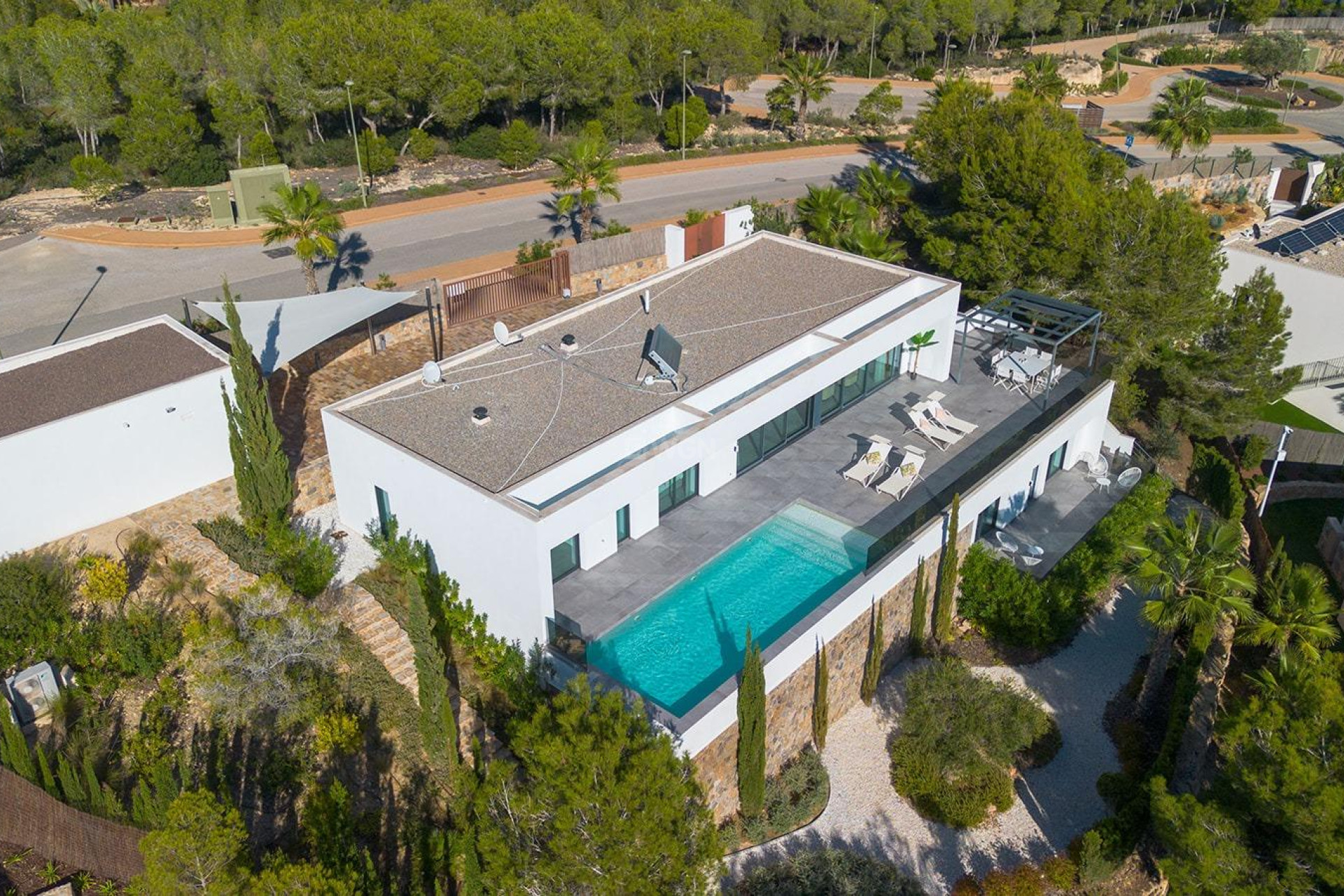 Reventa - Villa - Orihuela - Las Colinas Golf