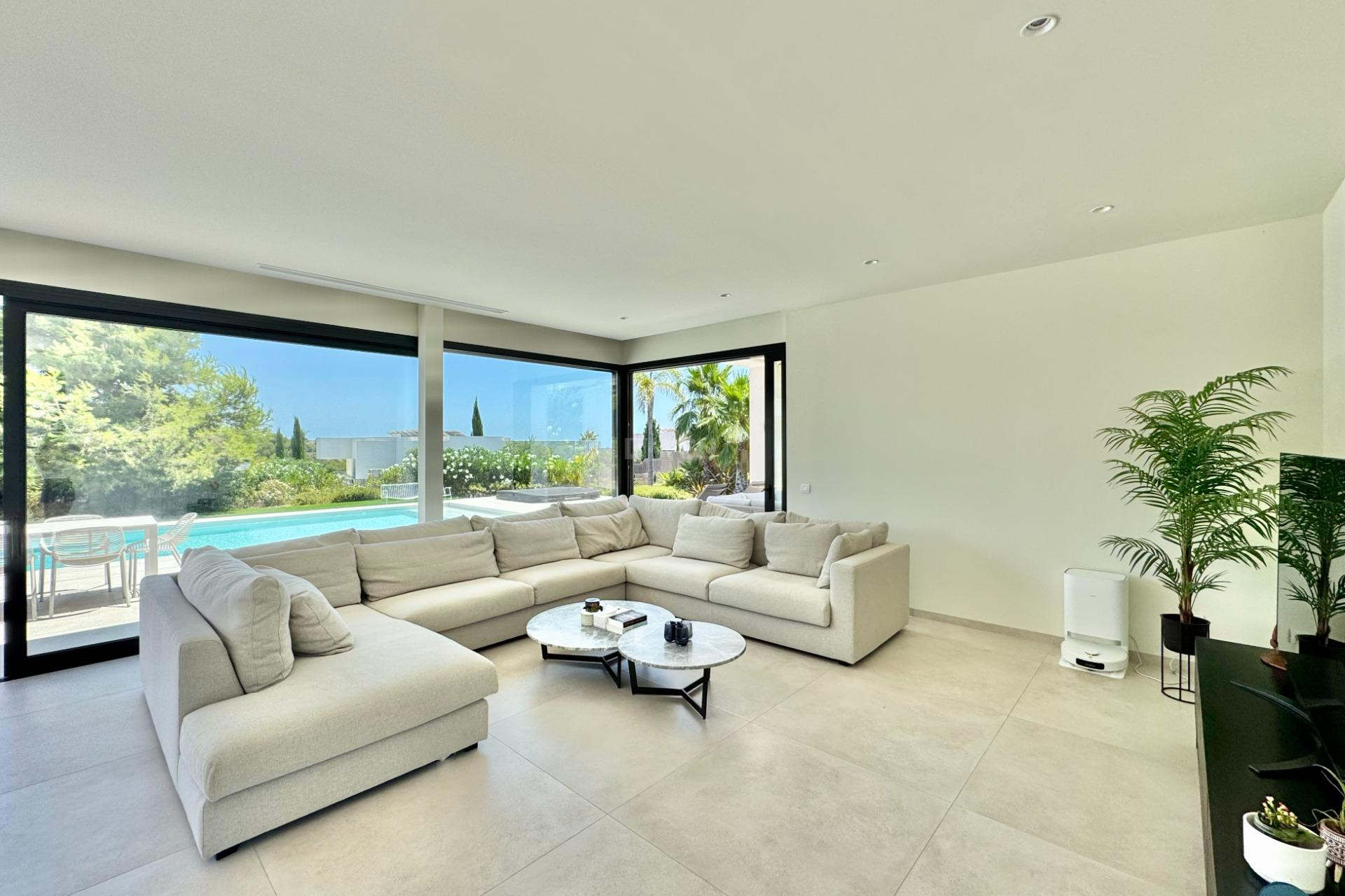 Reventa - Villa - Orihuela - Las Colinas Golf