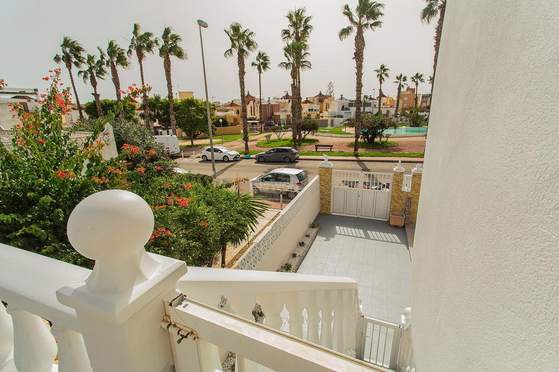 Reventa - Villa - Orihuela - Urbanización Perla Del Mar