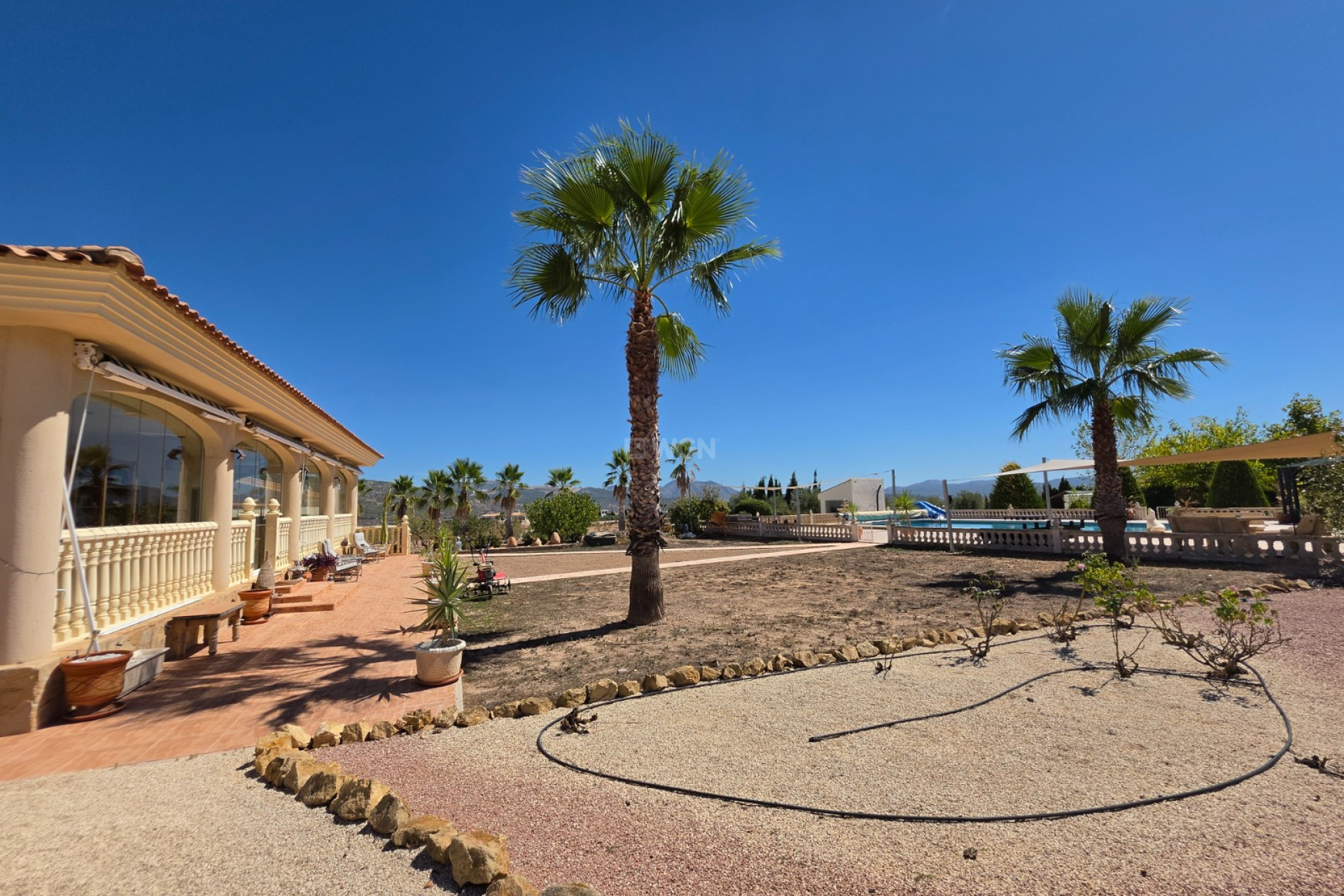 Reventa - Villa - Pinoso - Inland