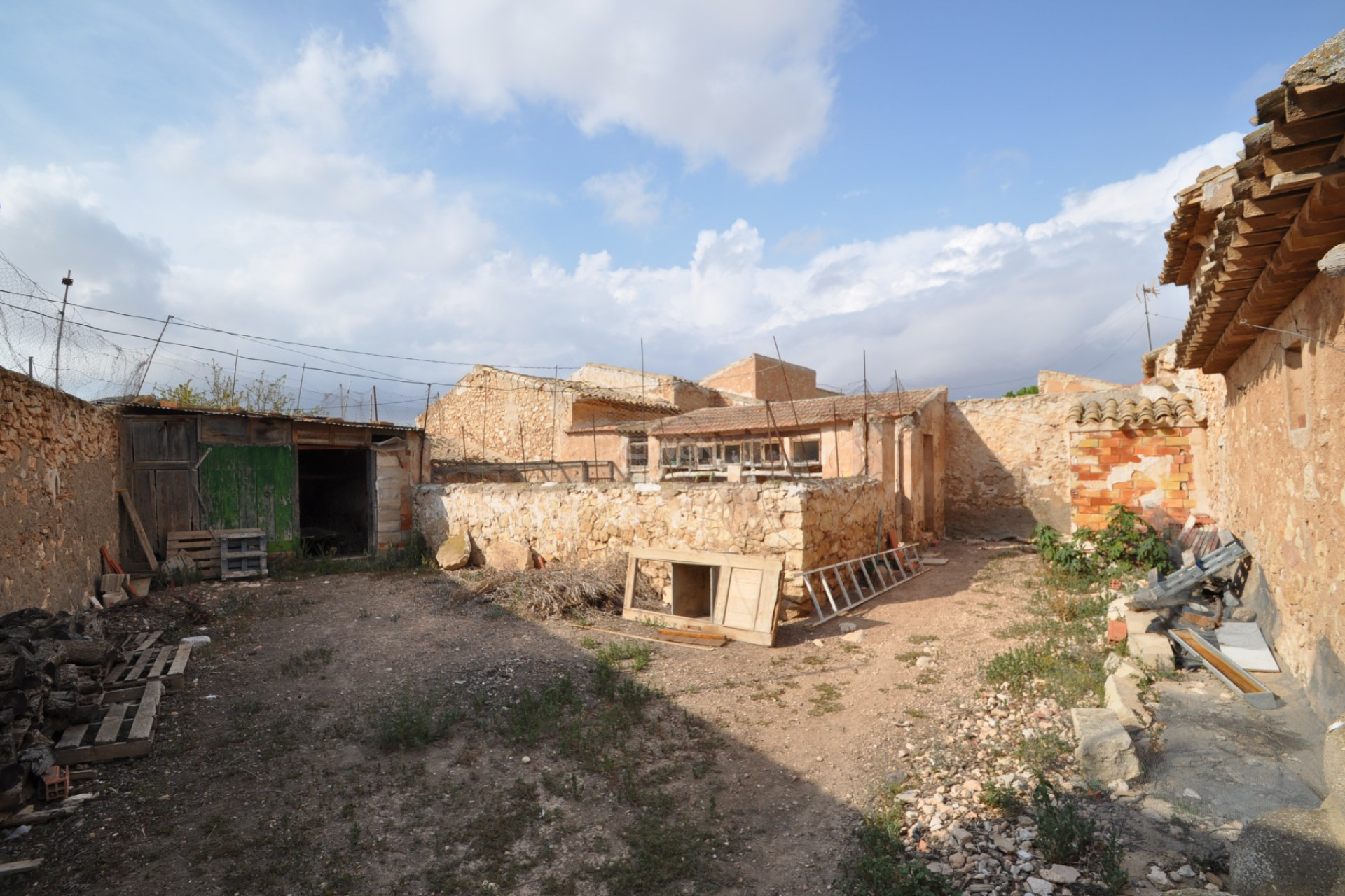 Reventa - Villa - Pinoso - Inland