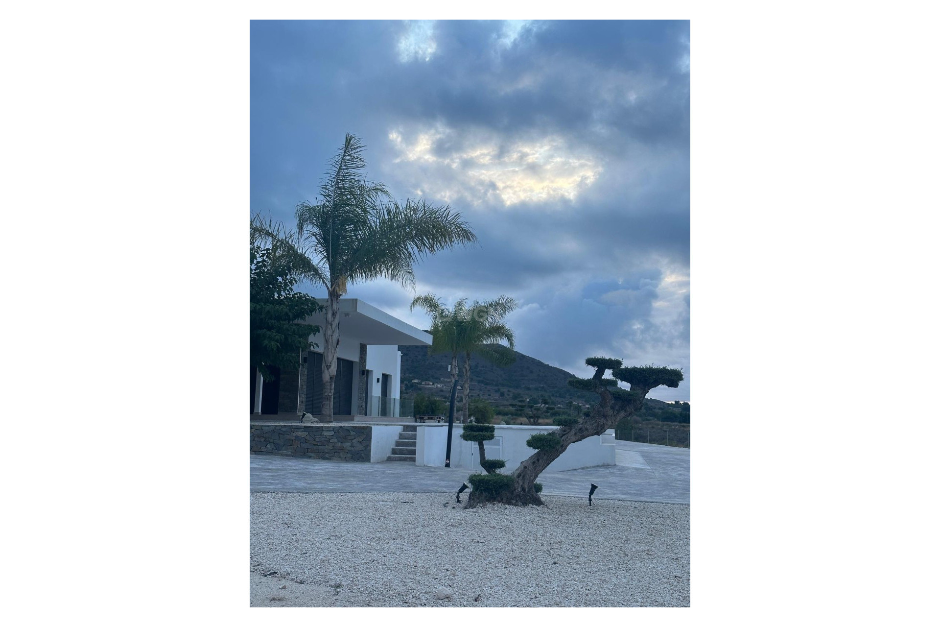 Reventa - Villa - Pinoso - Inland