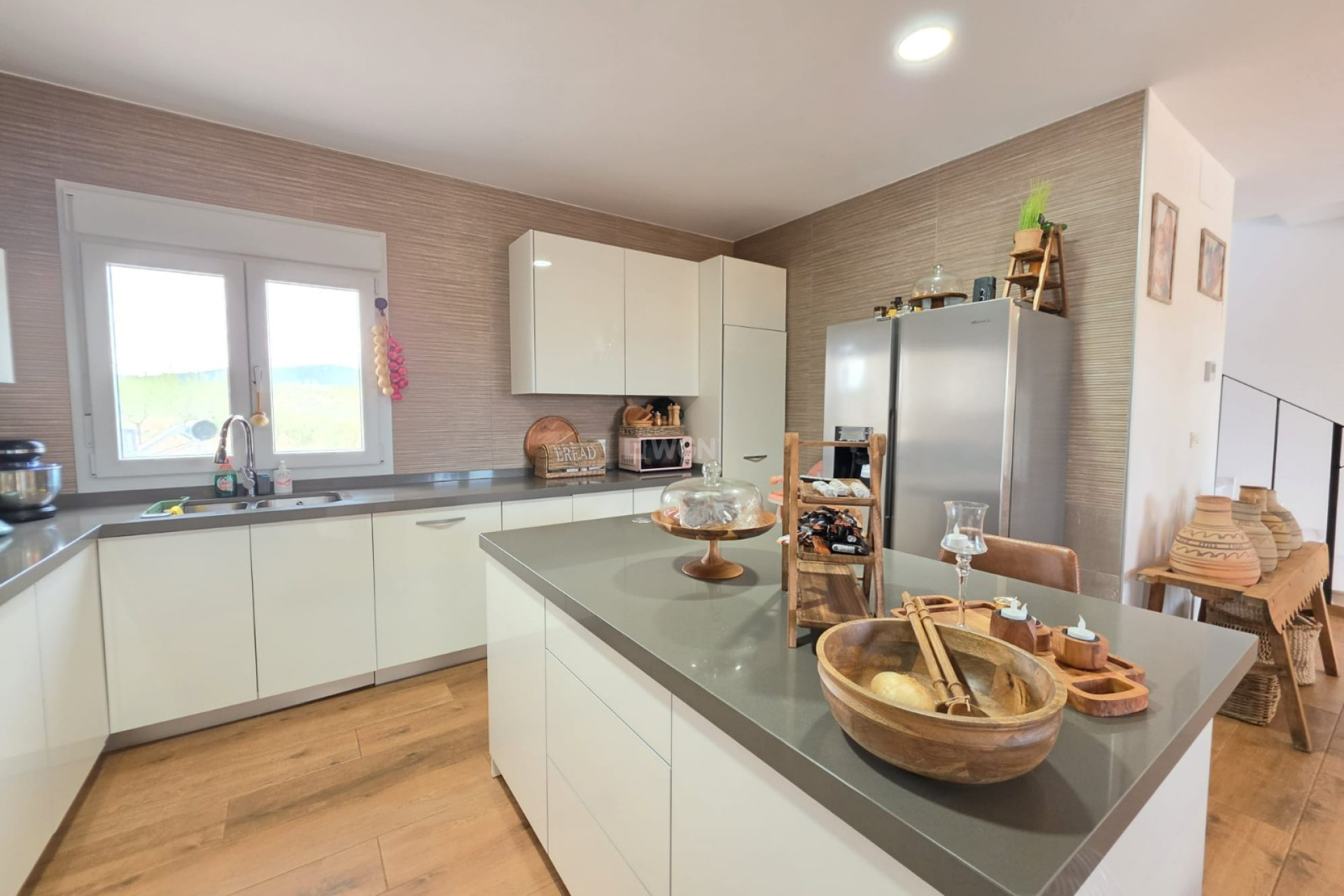 Reventa - Villa - Pinoso - Inland