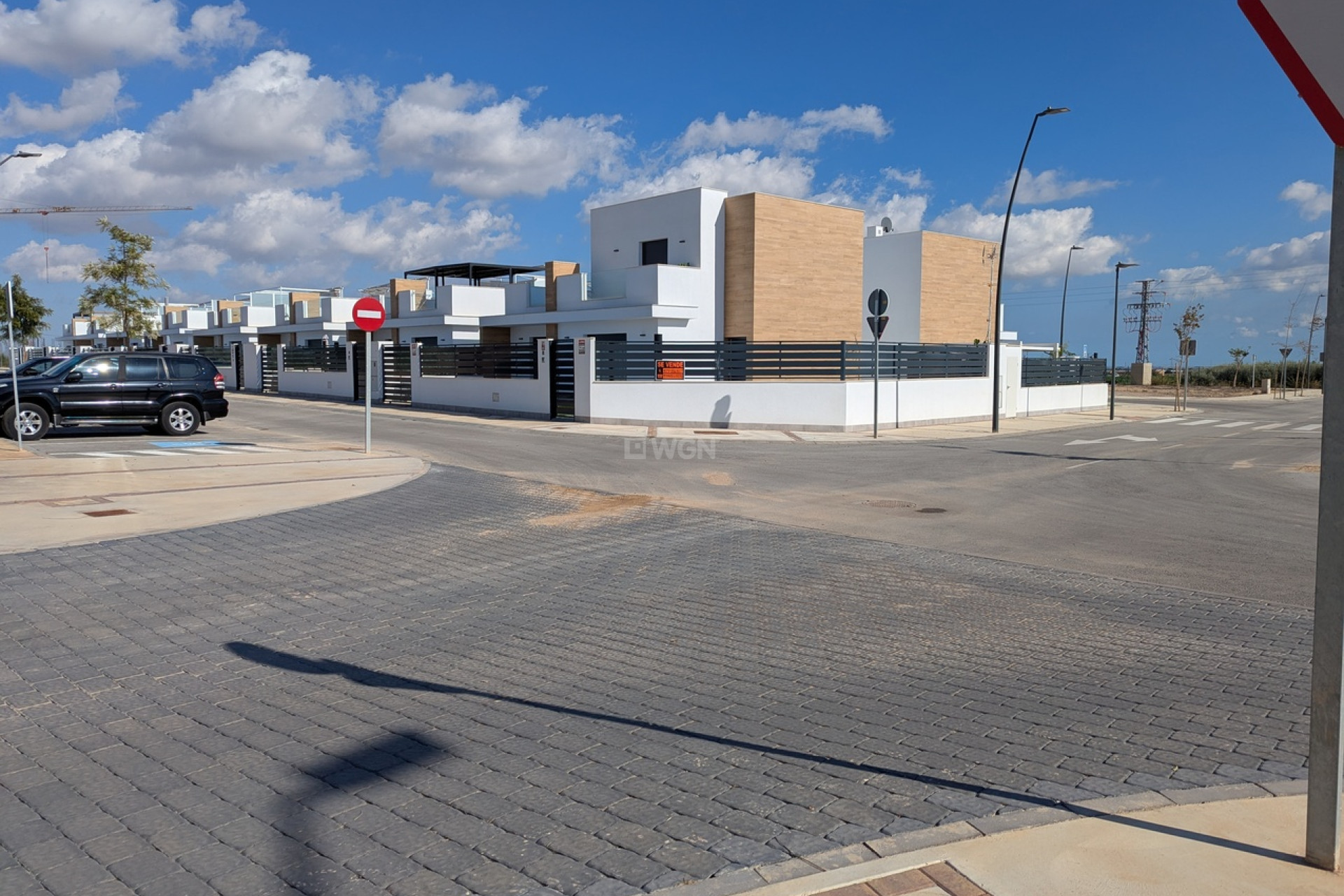 Reventa - Villa - Roldan - Inland