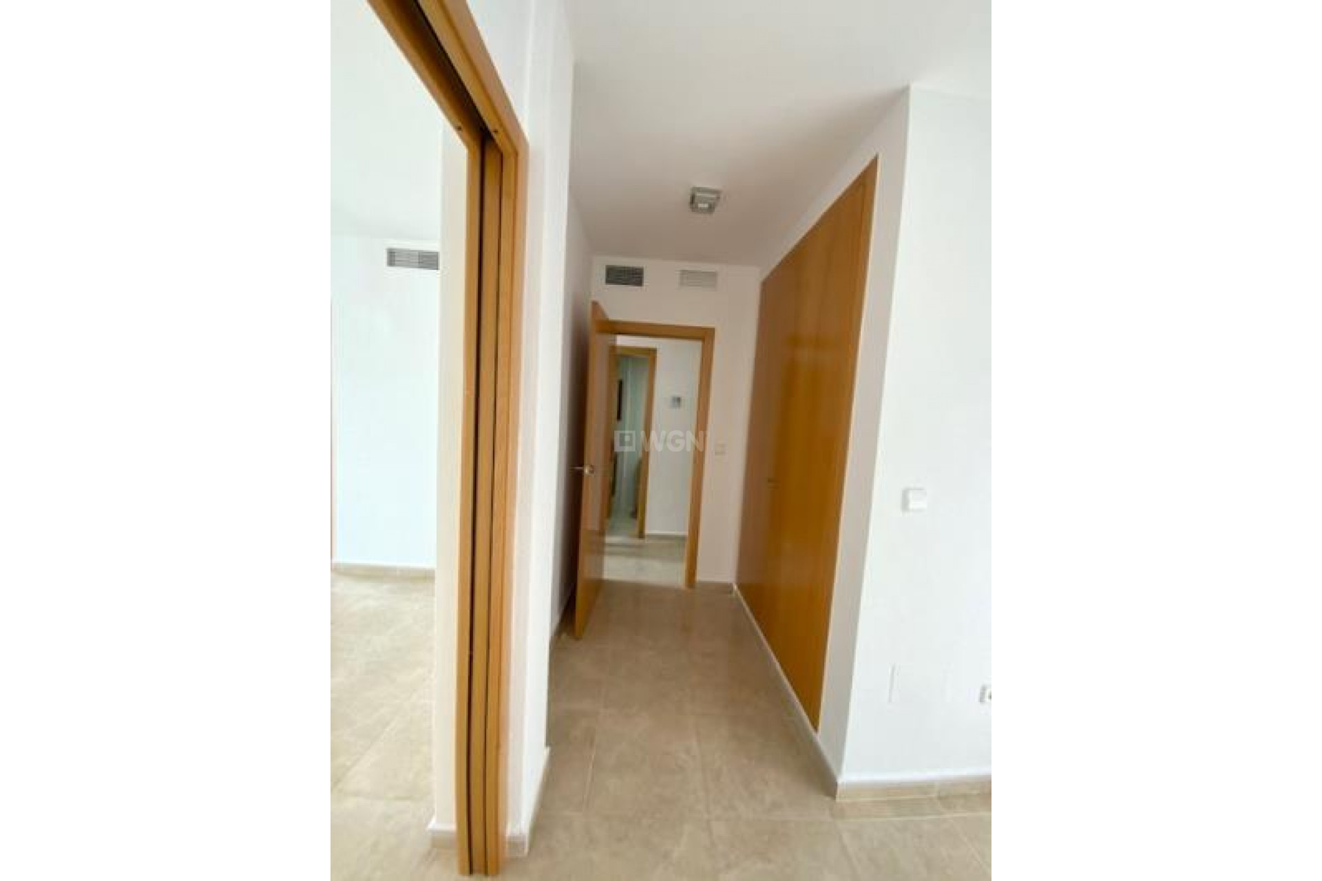 Reventa - Villa - Roldan - Inland