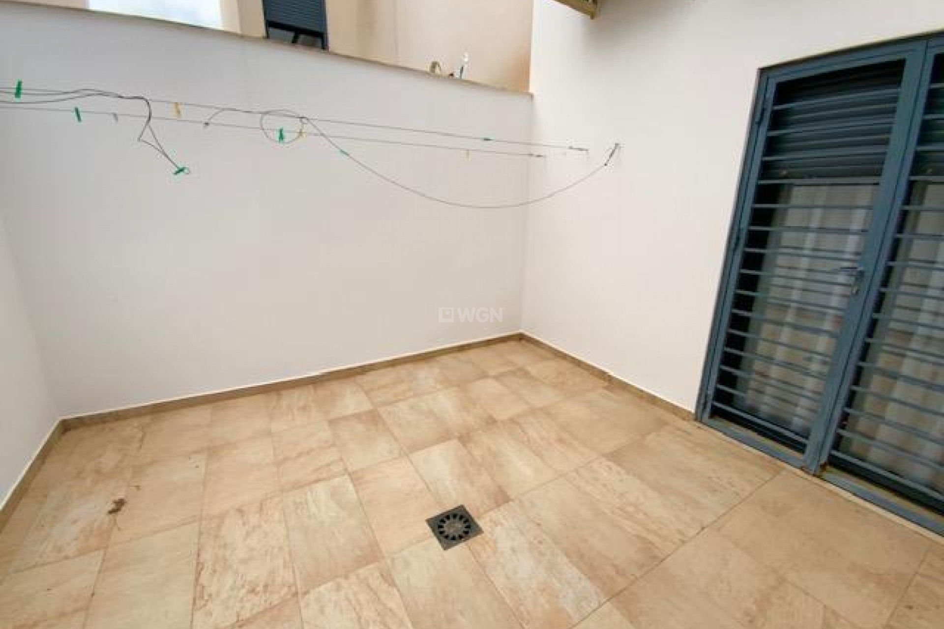 Reventa - Villa - Roldan - Inland