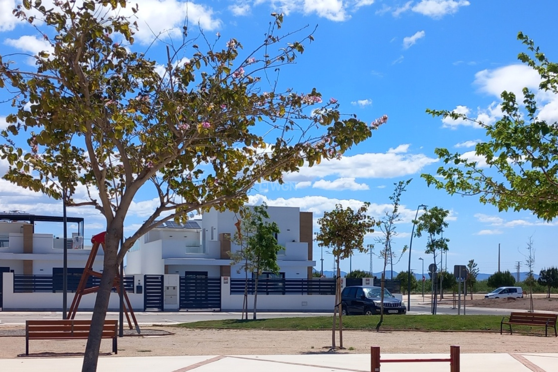 Reventa - Villa - Roldan - Inland