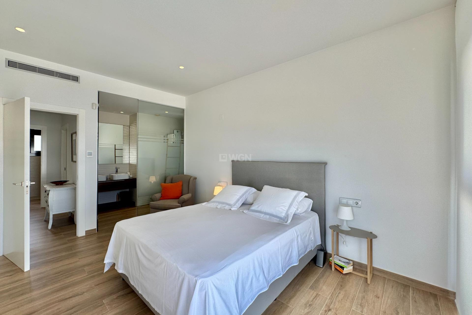 Reventa - Villa - San Miguel de Salinas - Bellavista