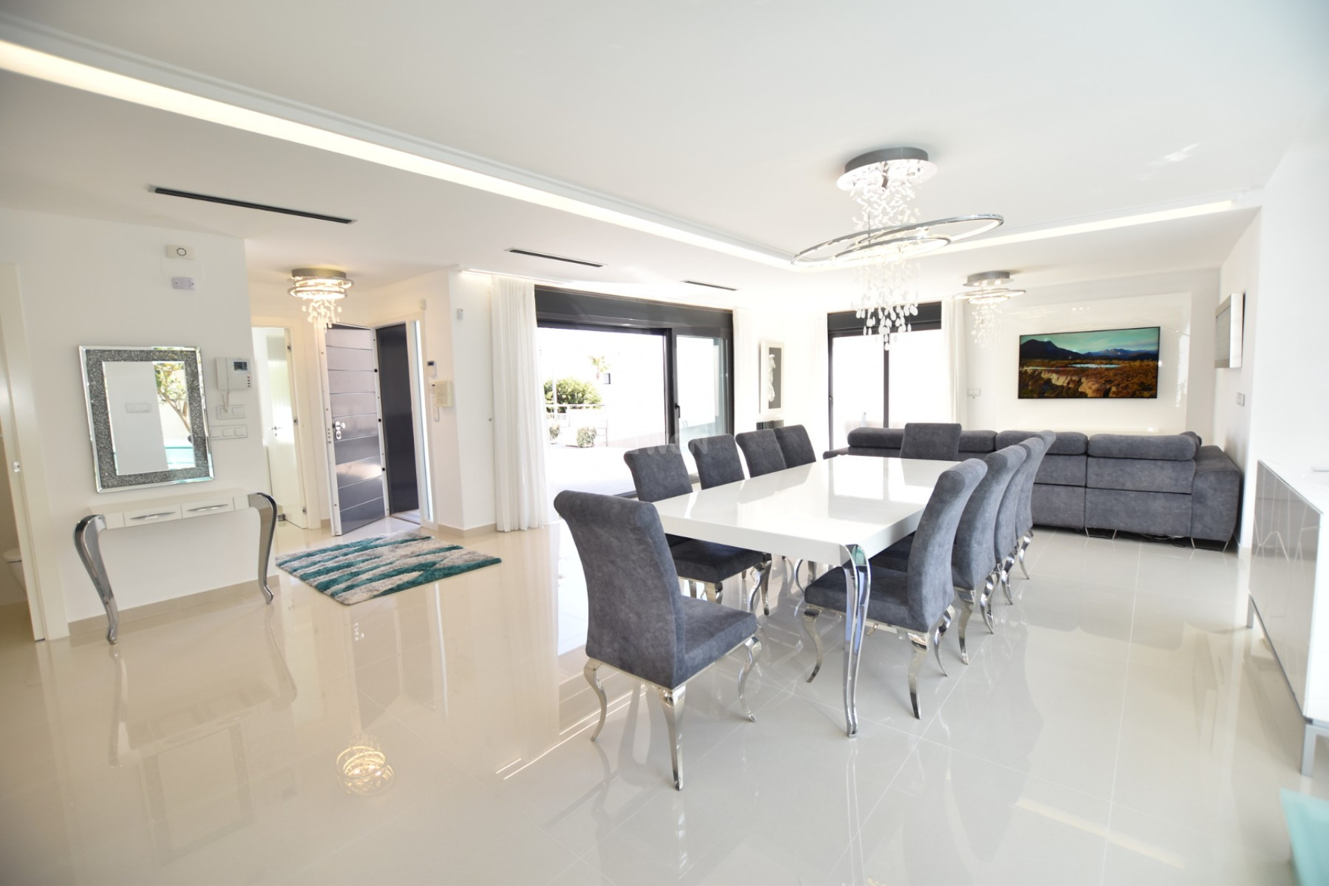 Reventa - Villa - San Miguel de Salinas - Inland