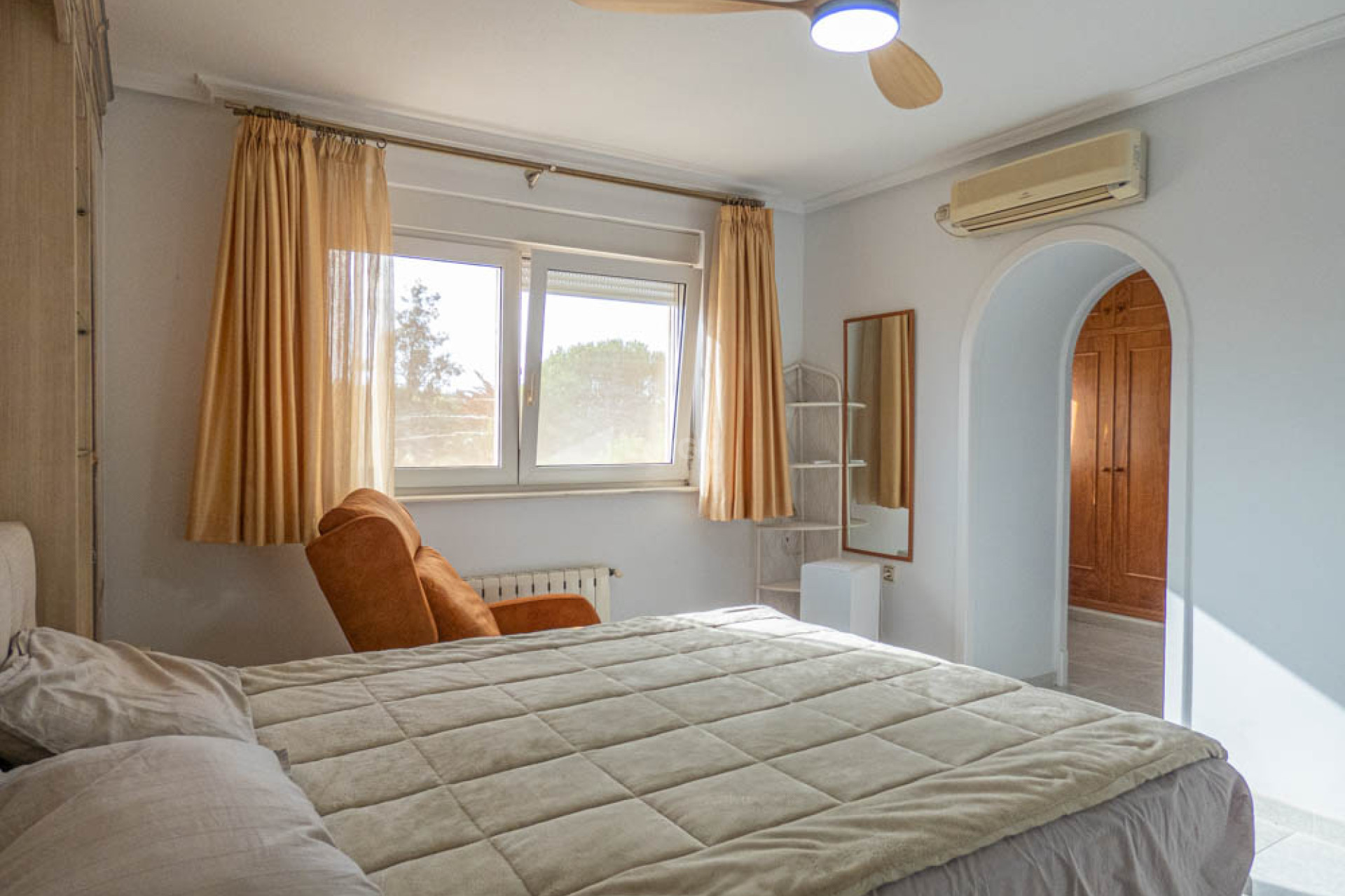 Reventa - Villa - San Miguel de Salinas - Inland