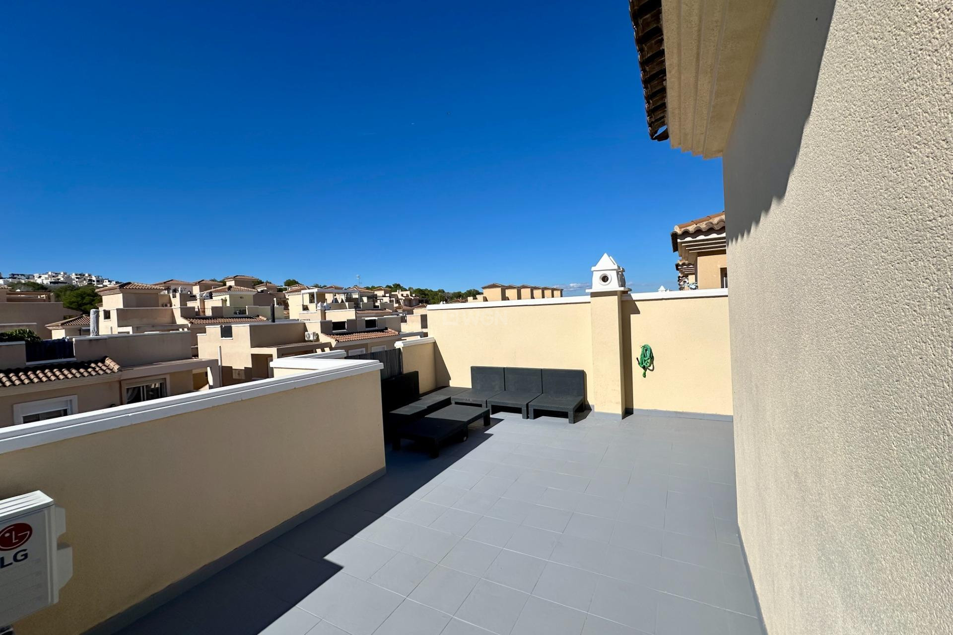 Reventa - Villa - San Miguel de Salinas - Residencial Los Flamencos