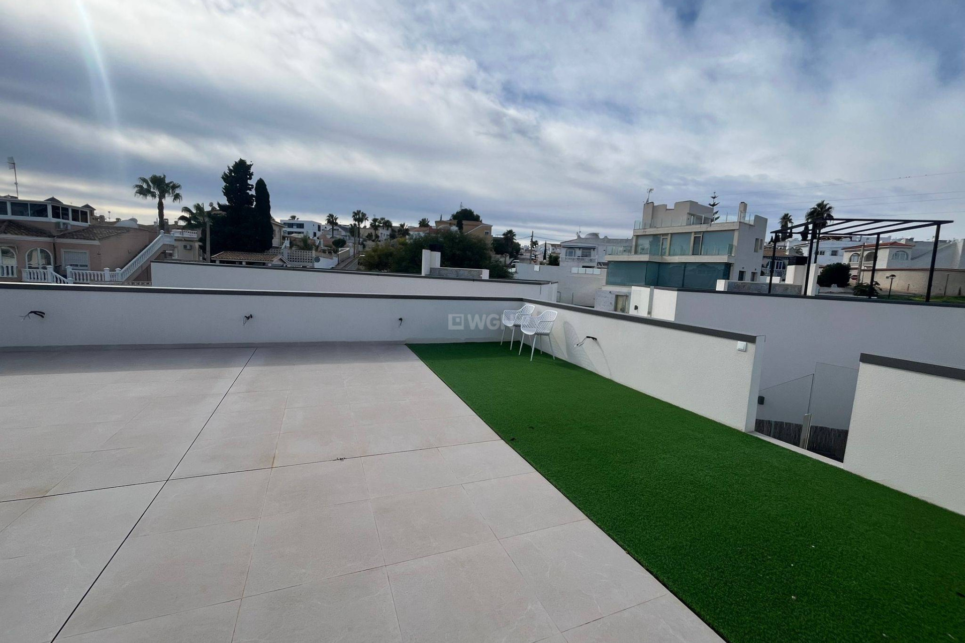 Reventa - Villa - San Miguel de Salinas - Urbanizacion Blue Lagoon