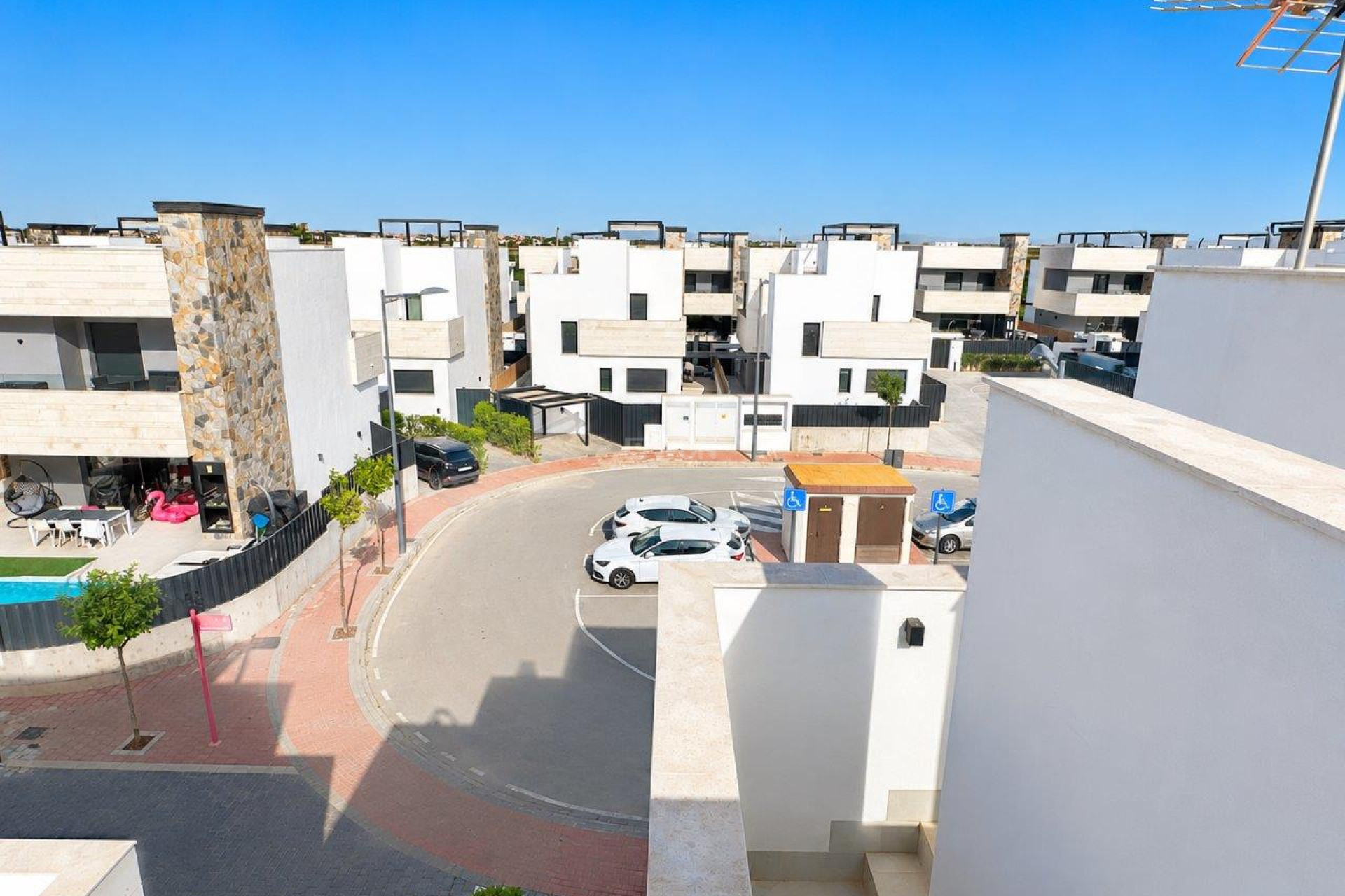 Reventa - Villa - Santa Rosalia Resort - Inland
