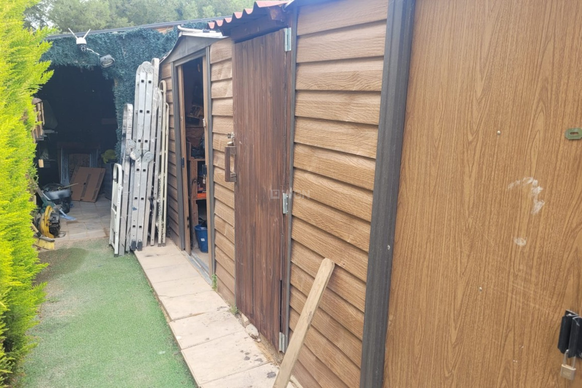 Reventa - Villa - Sierra Cortina - Inland