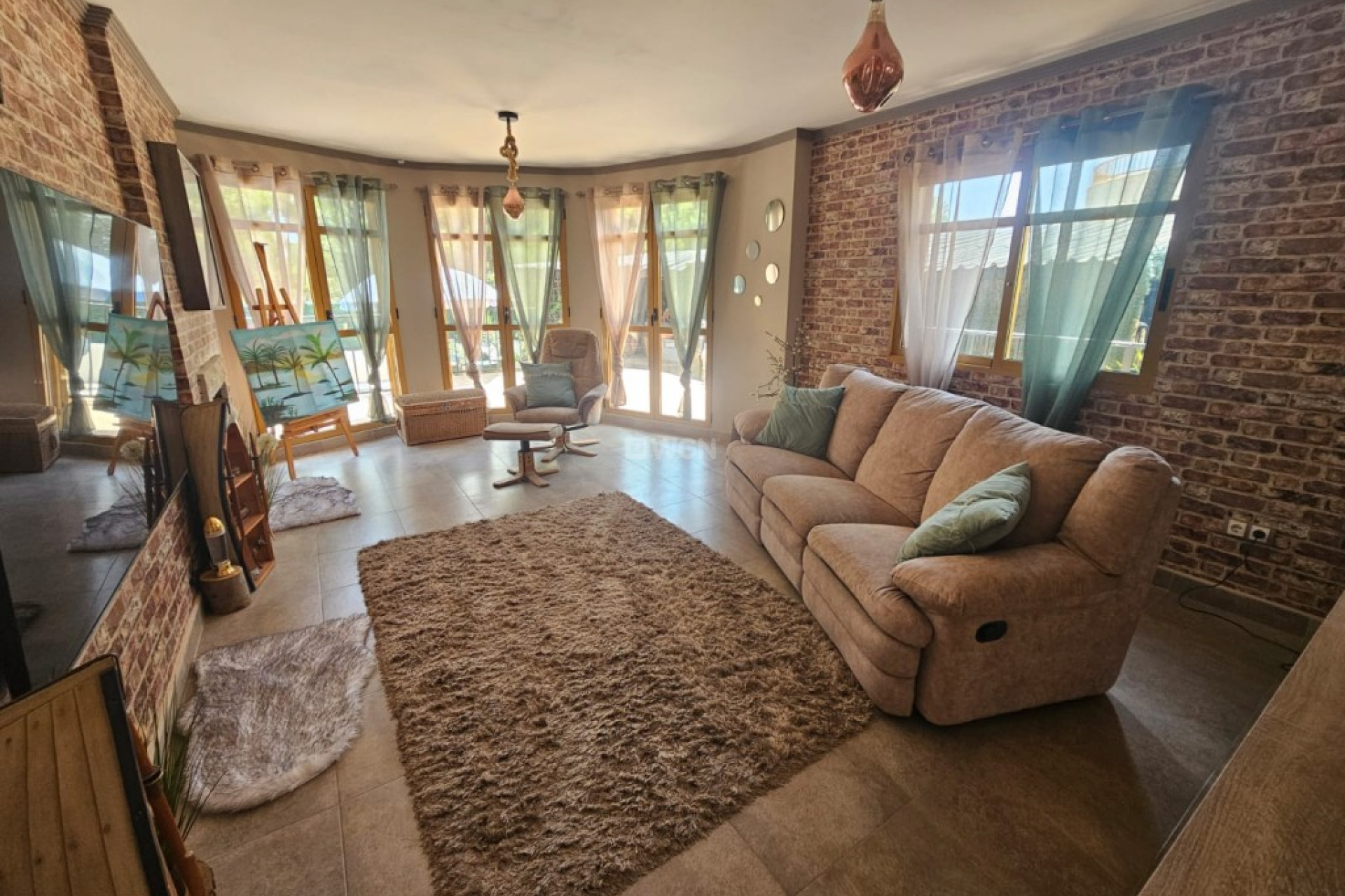 Reventa - Villa - Sierra Cortina - Inland