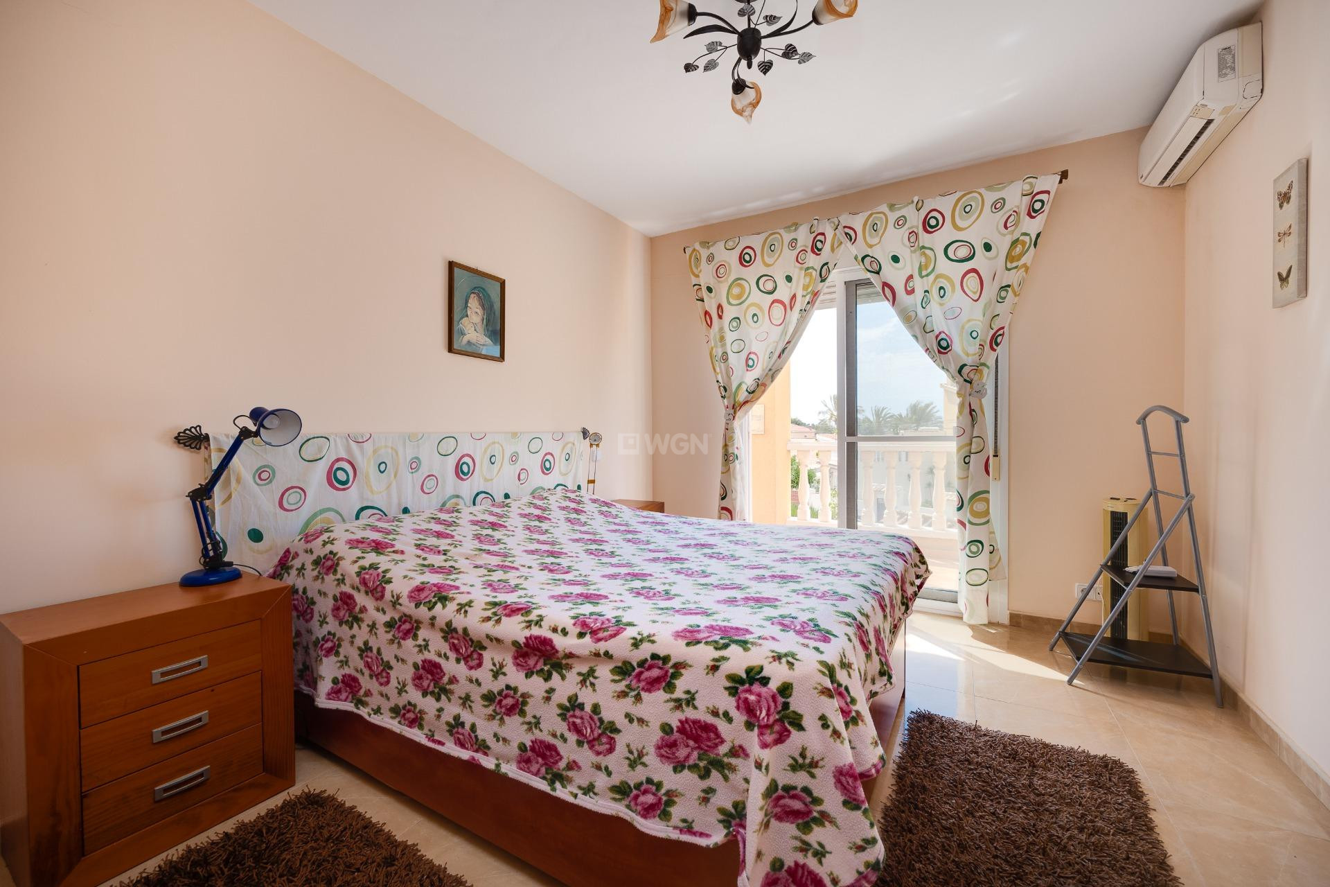 Reventa - Villa - Torrevieja - aguas nuevas