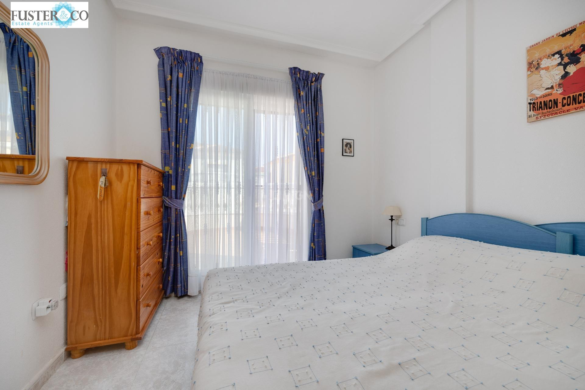 Reventa - Villa - Torrevieja - aguas nuevas