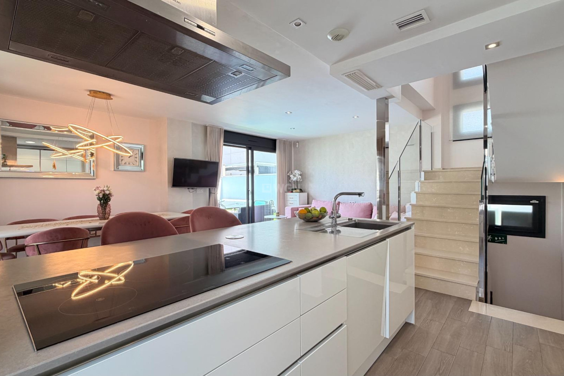 Reventa - Villa - Torrevieja - aguas nuevas