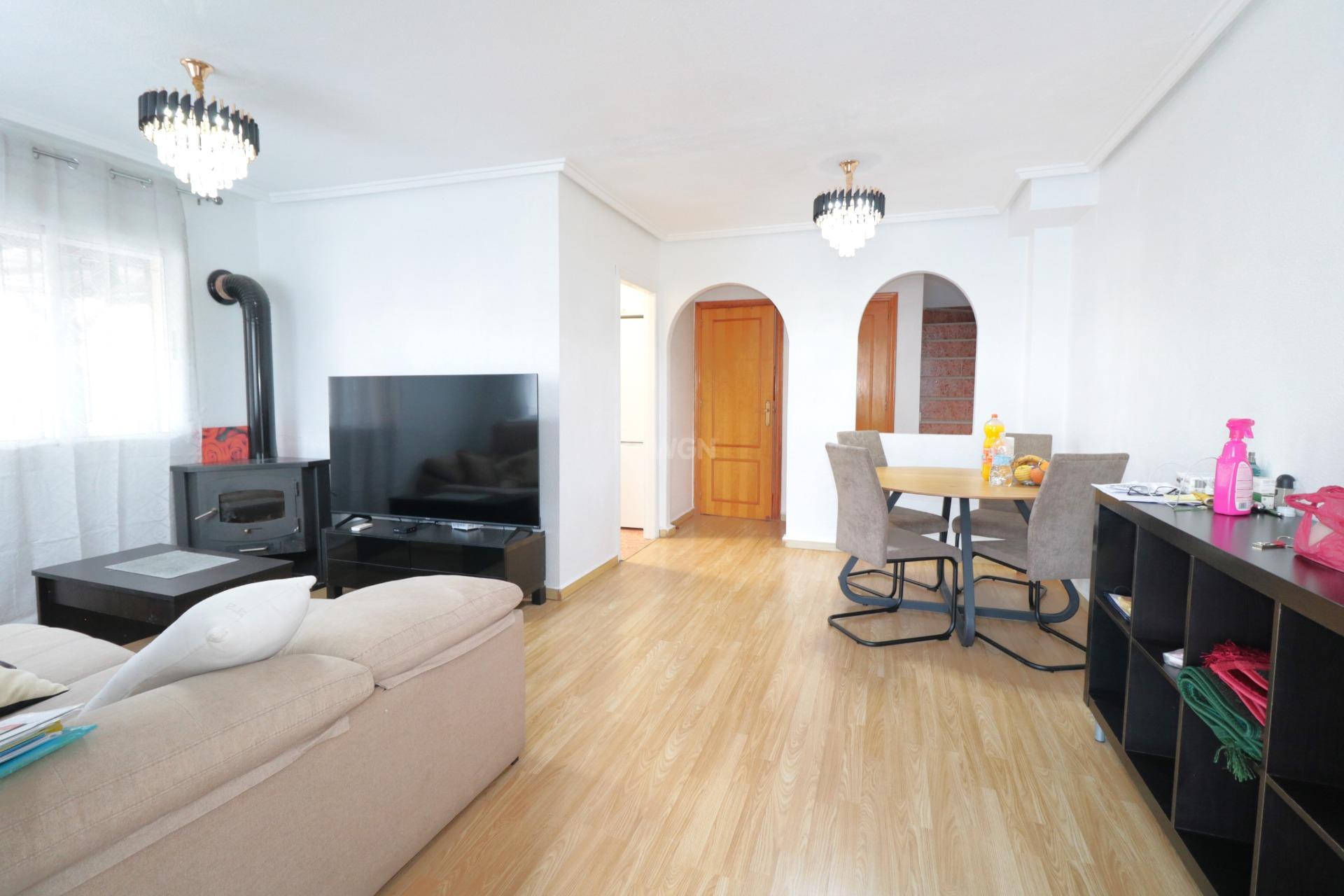 Reventa - Villa - Torrevieja - Carrefour