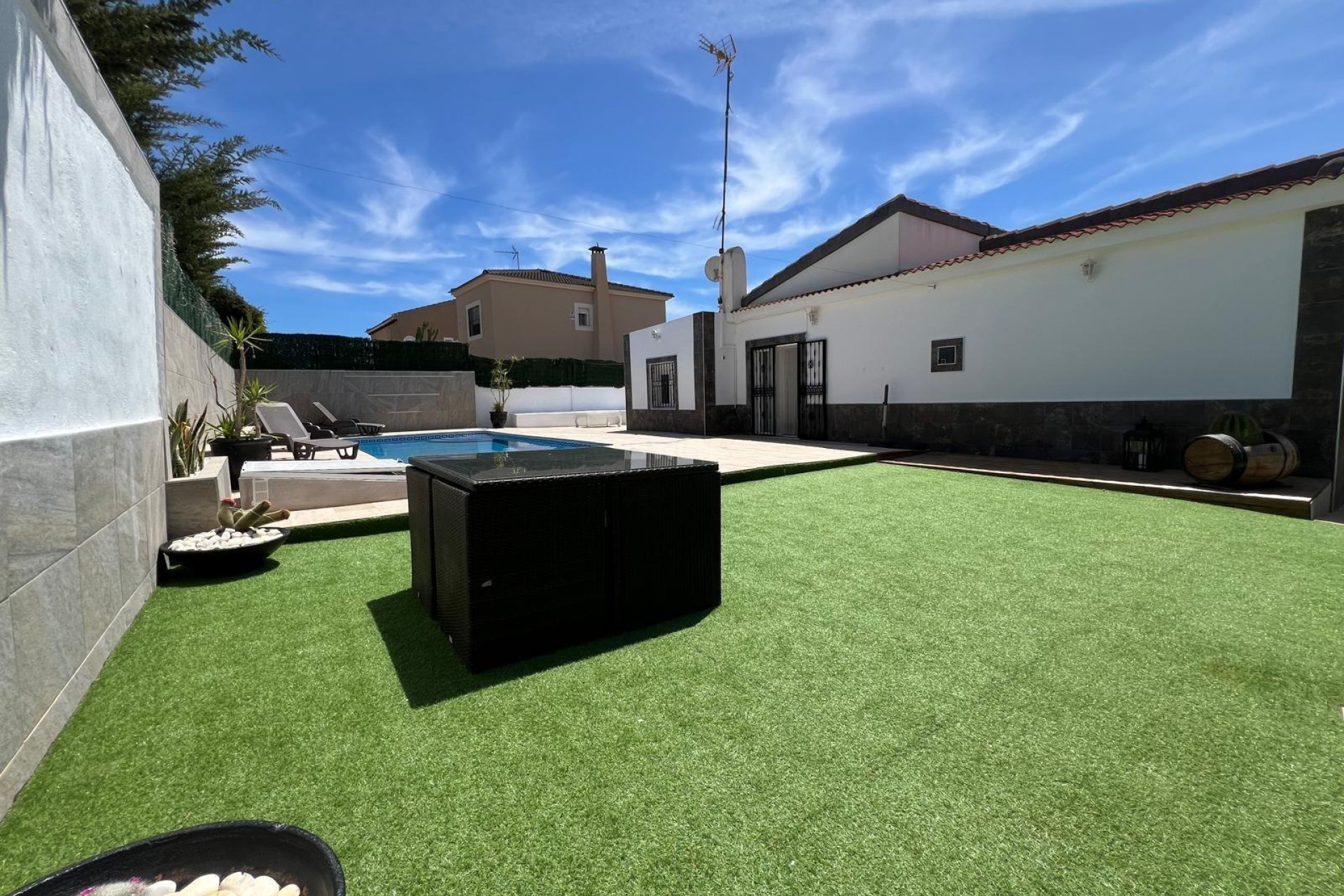 Reventa - Villa - Torrevieja - Los Balcones