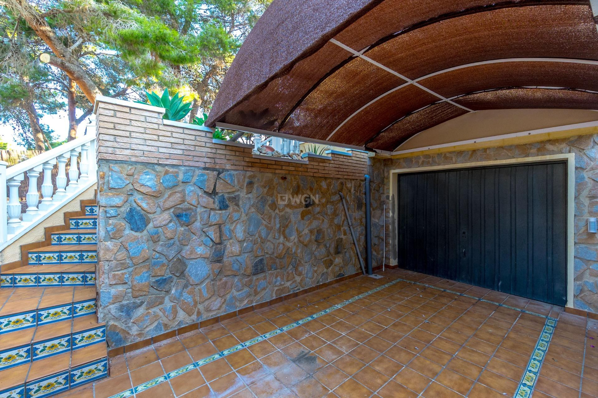 Reventa - Villa - Torrevieja - Los Balcones